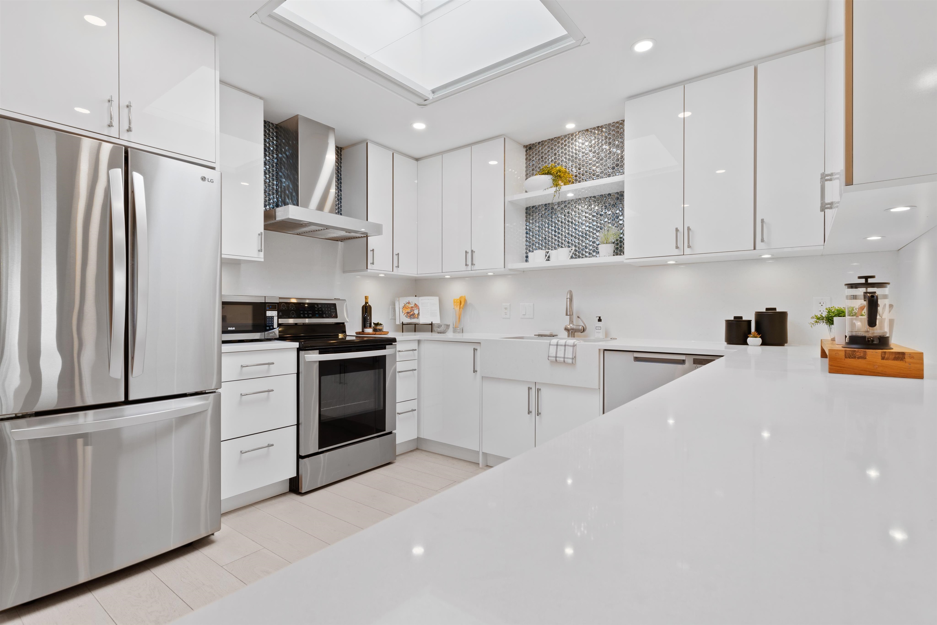 306 843 22ND STREET, #306