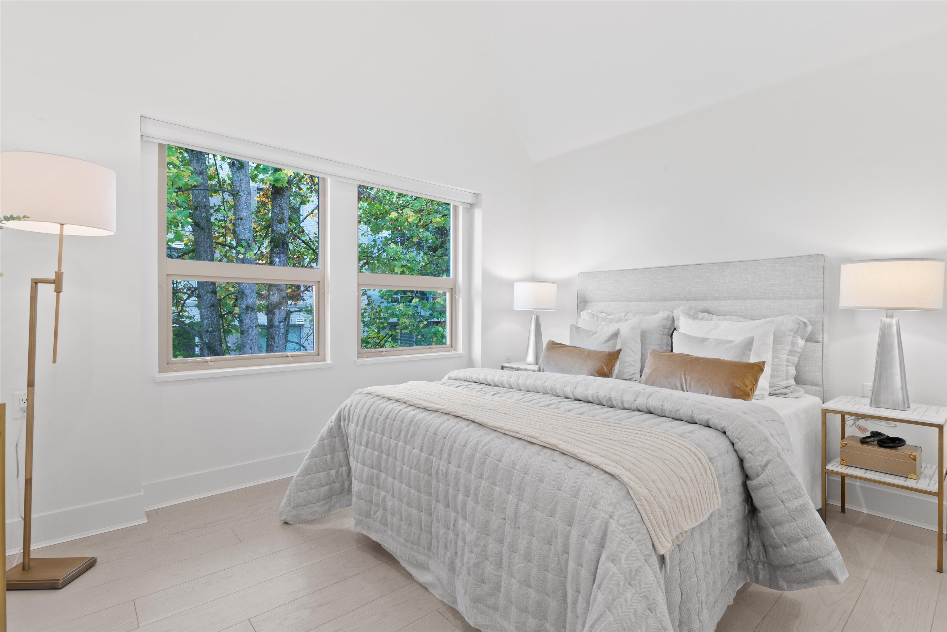 306 843 22ND STREET, #306