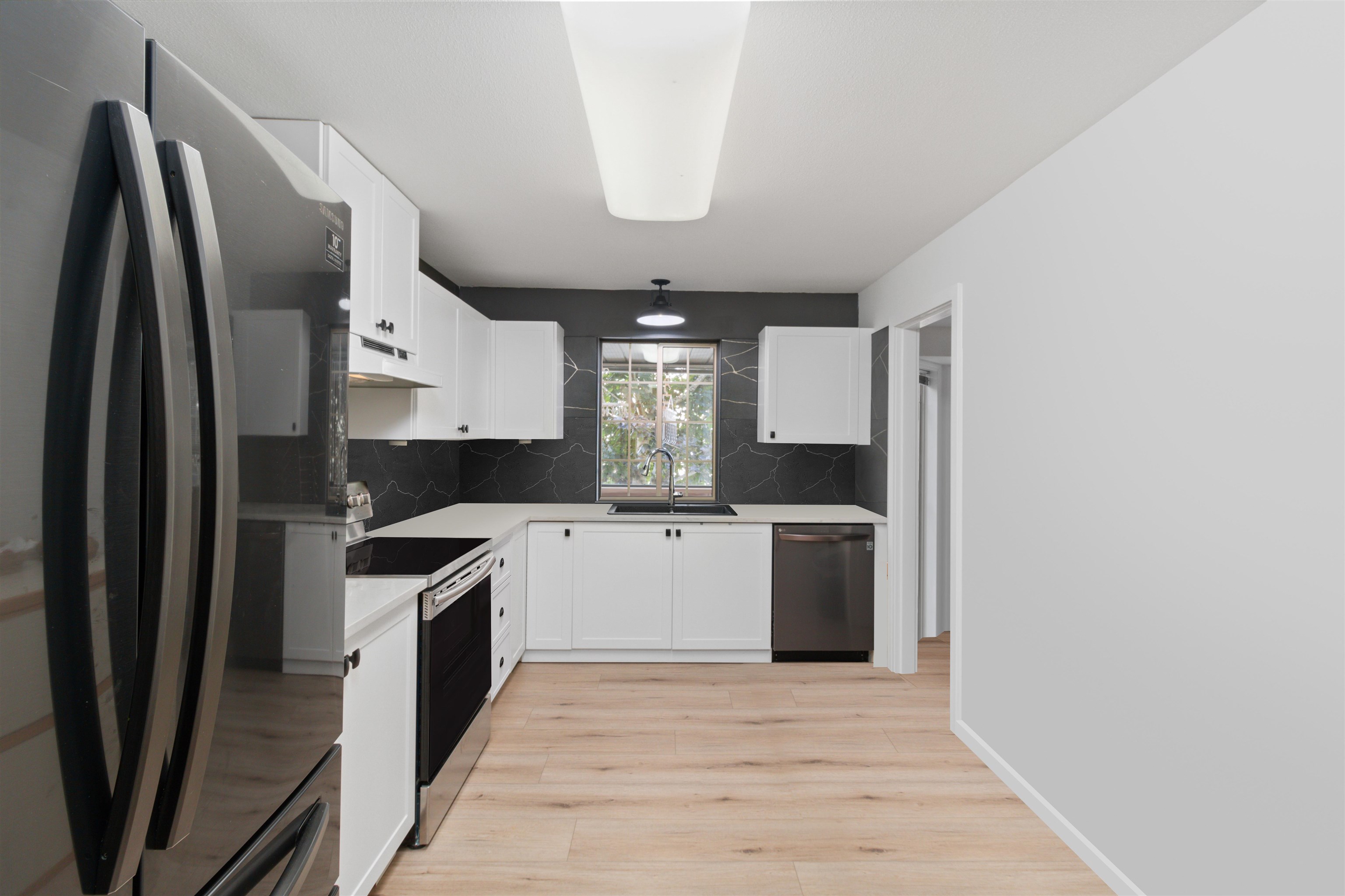 203 1488 MERKLIN STREET, #203