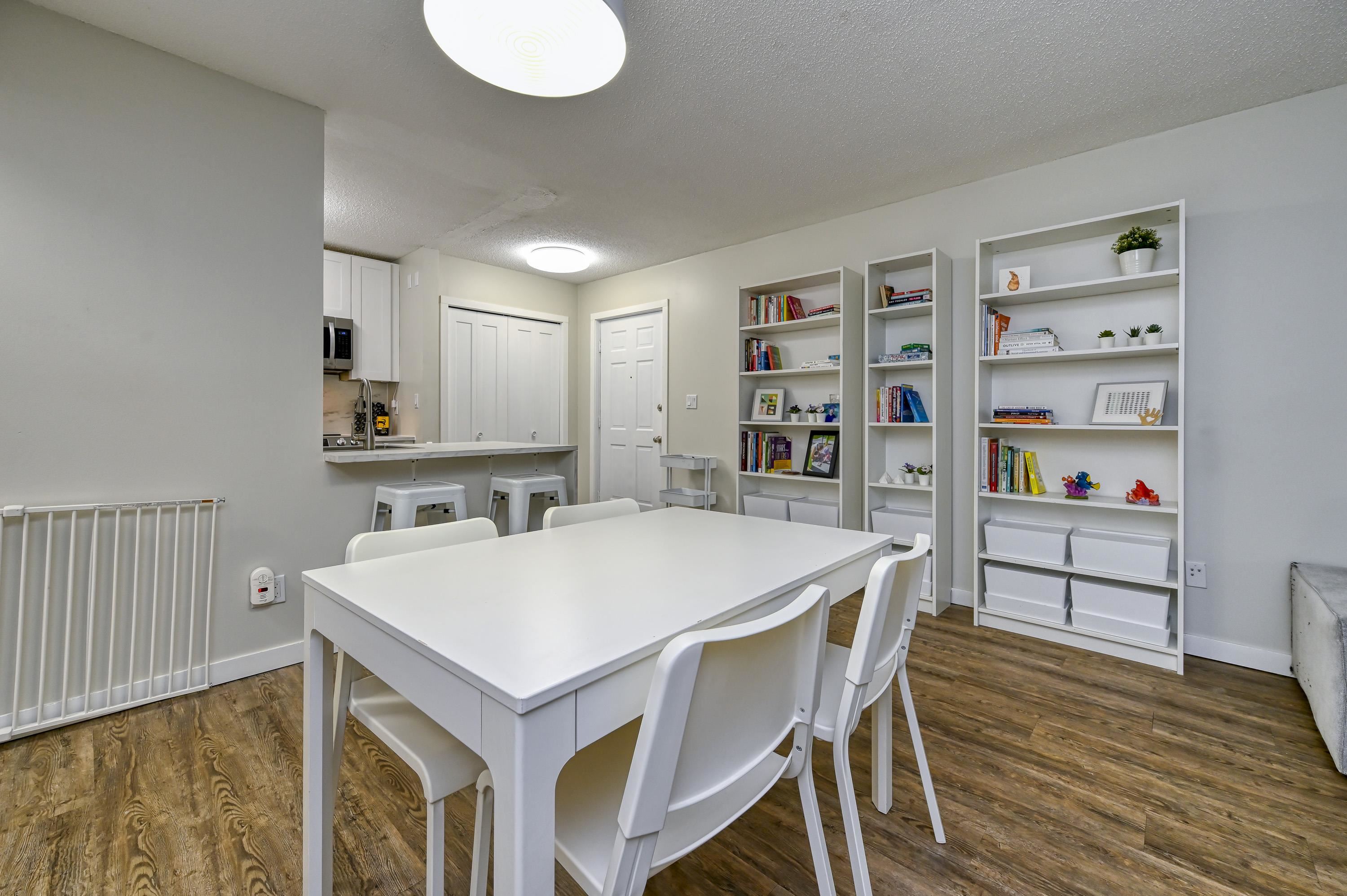 256 5421 10 AVENUE, #256