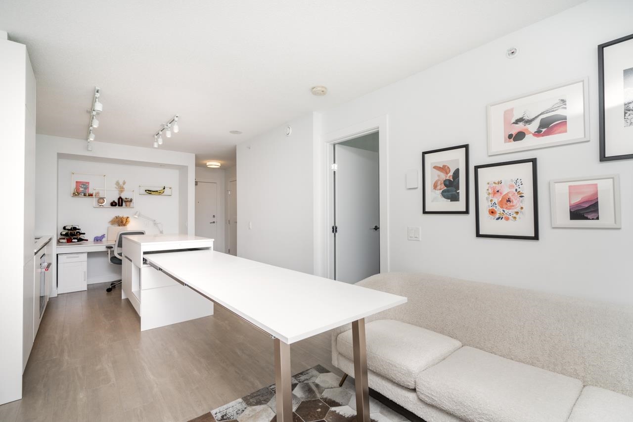 2810 908 QUAYSIDE DRIVE, #2810