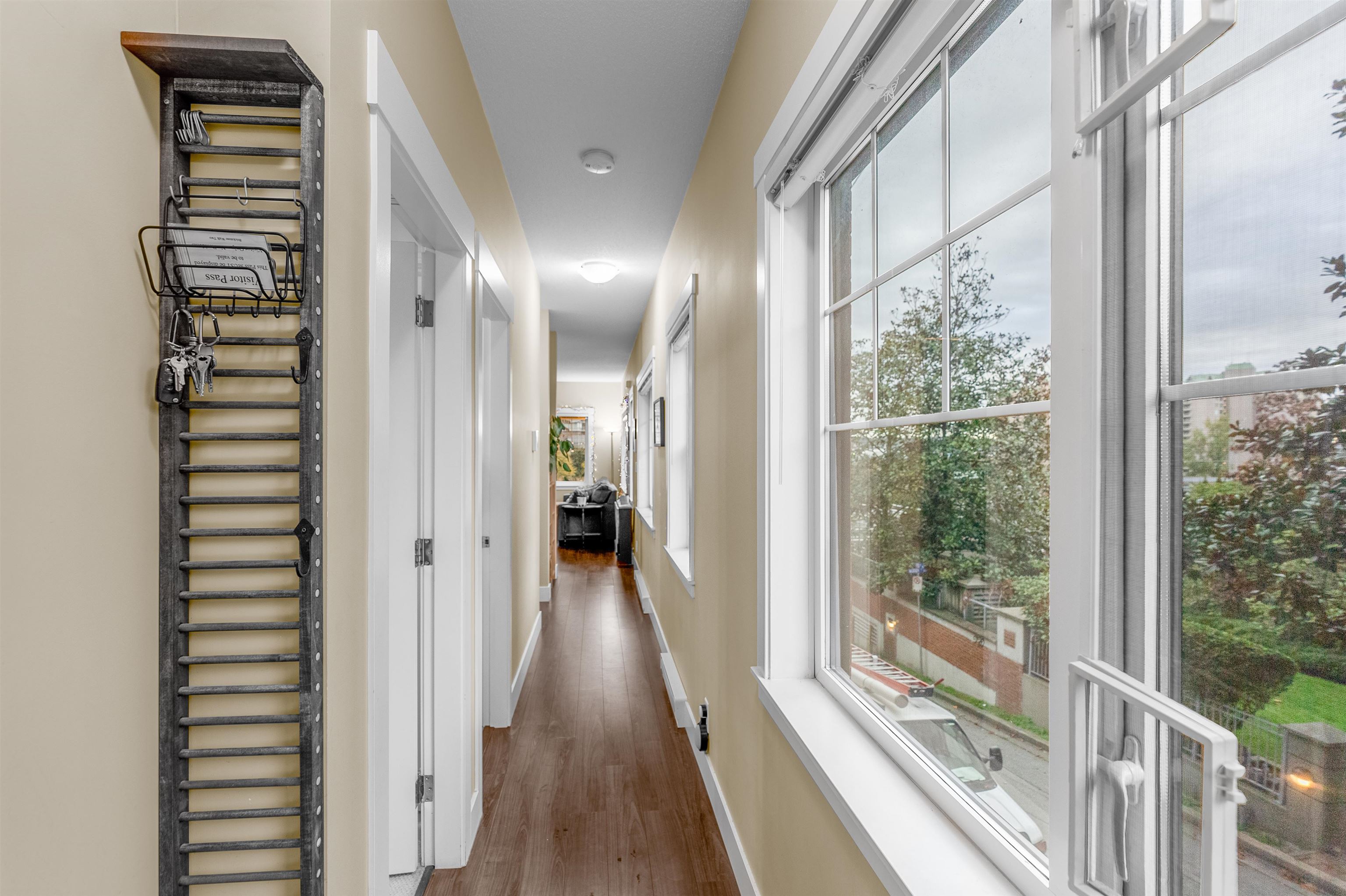 28 838 ROYAL AVENUE, #28