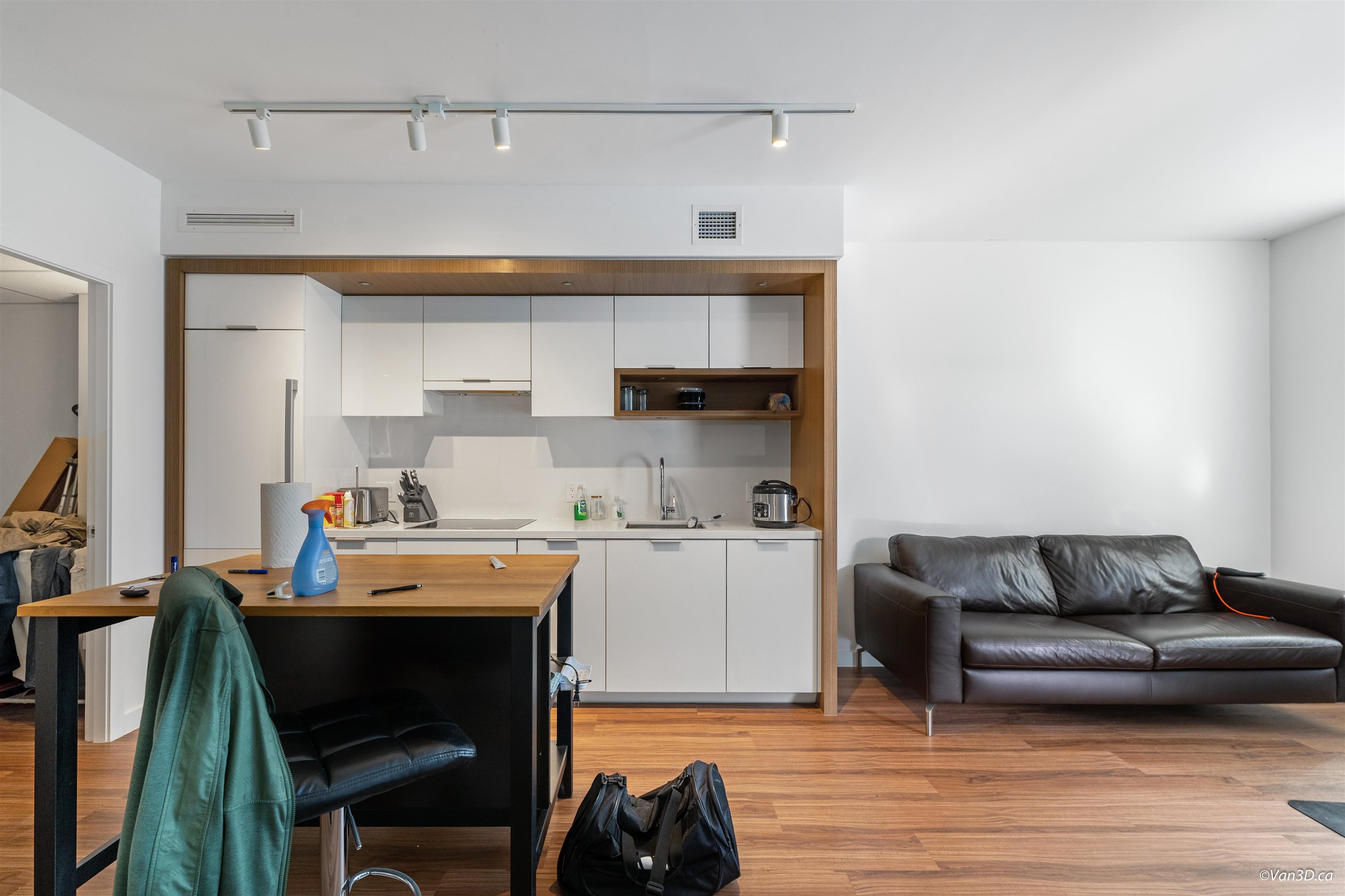 702 1661 QUEBEC STREET, #702