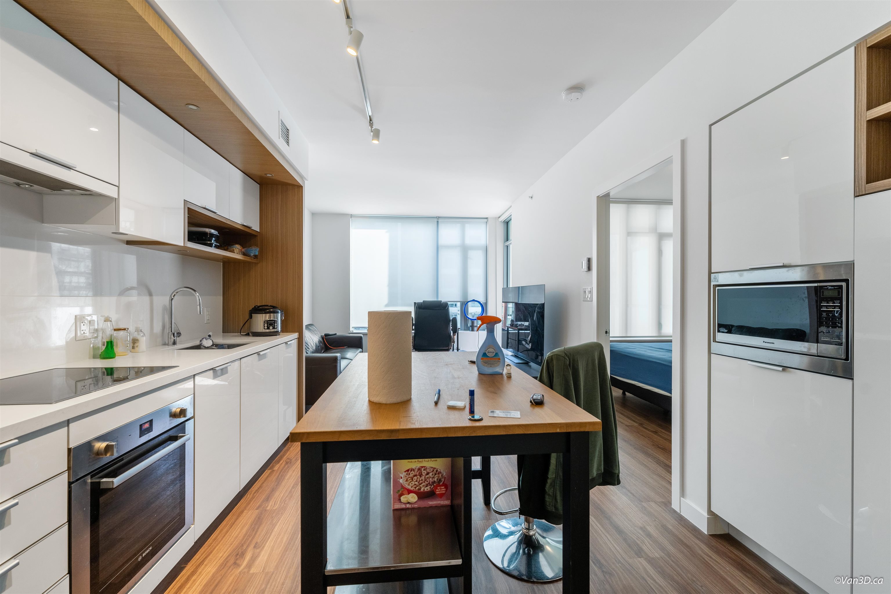 702 1661 QUEBEC STREET, #702