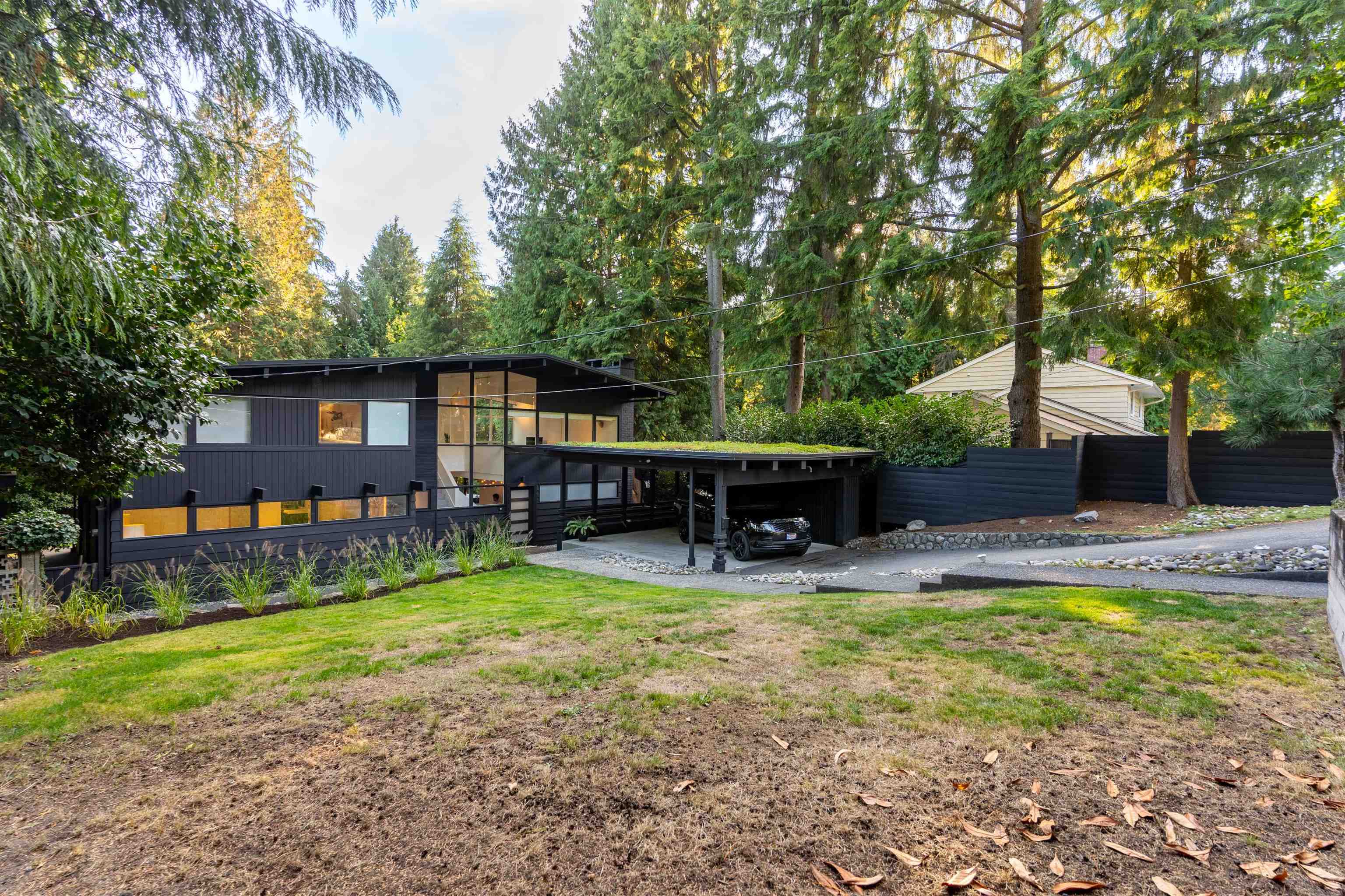 3380 WESTMOUNT ROAD