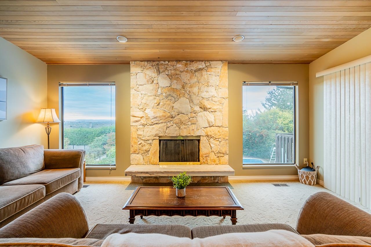 7705 GARRETT DRIVE