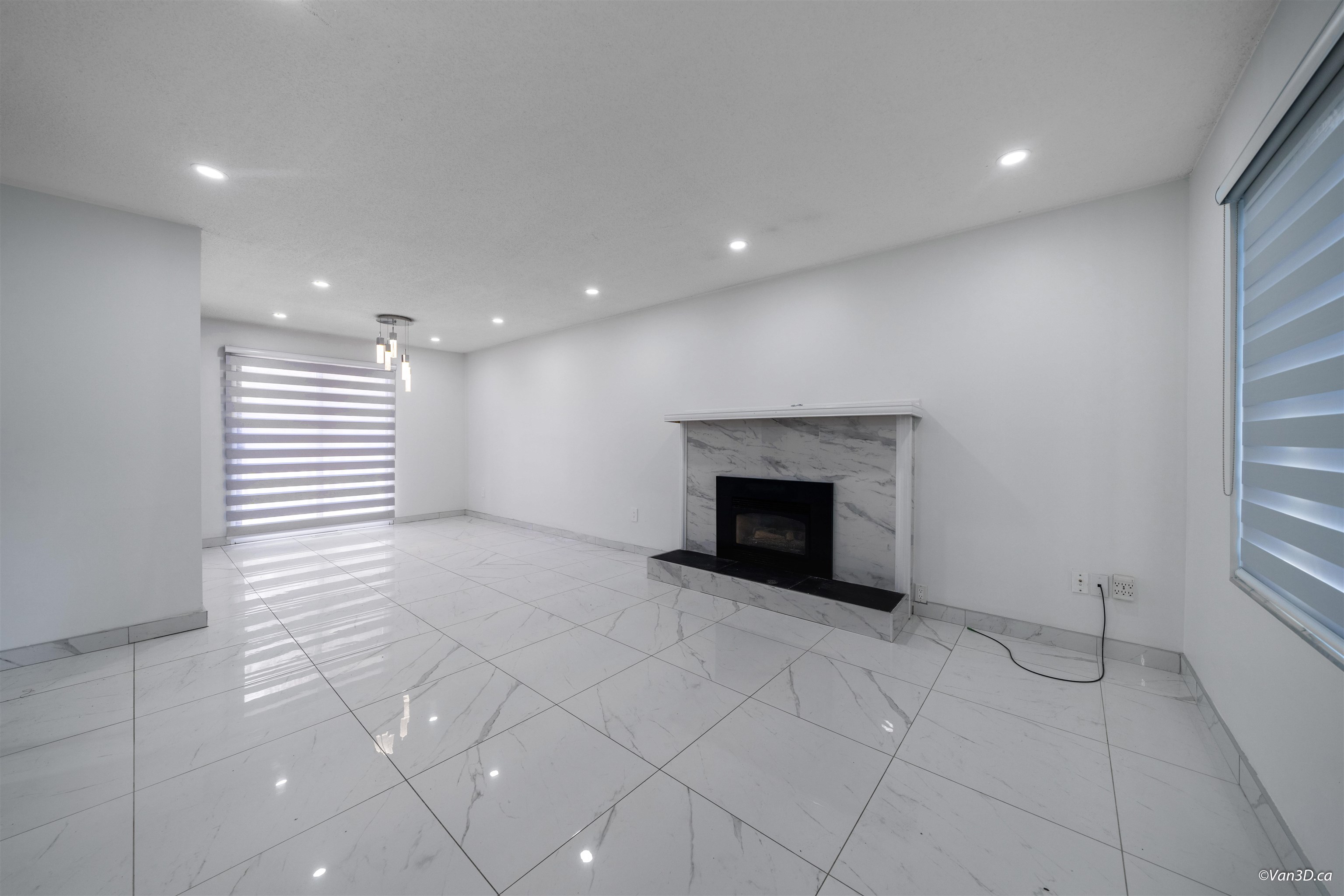 5884 184 STREET