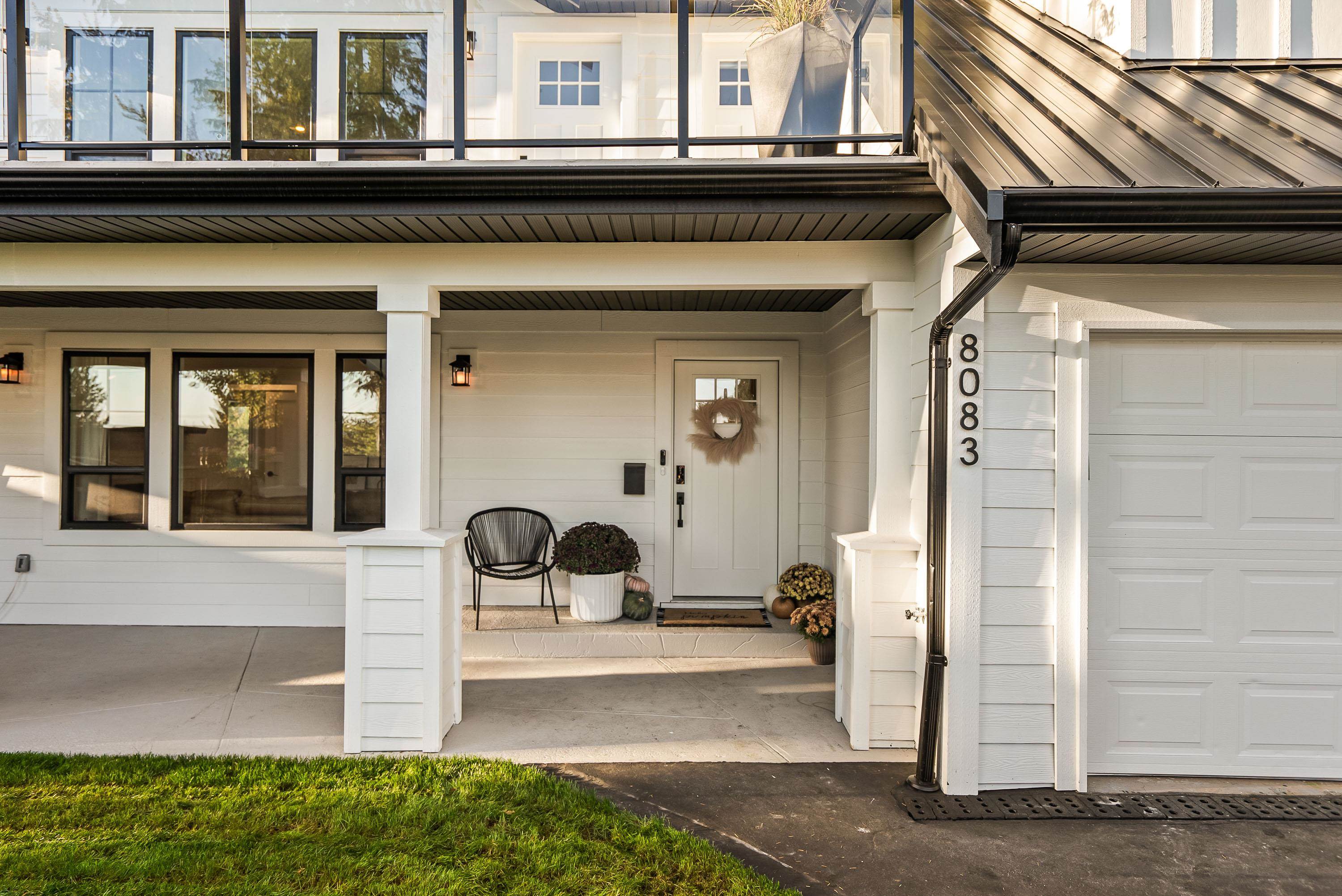 8083 EAGLE CRESCENT