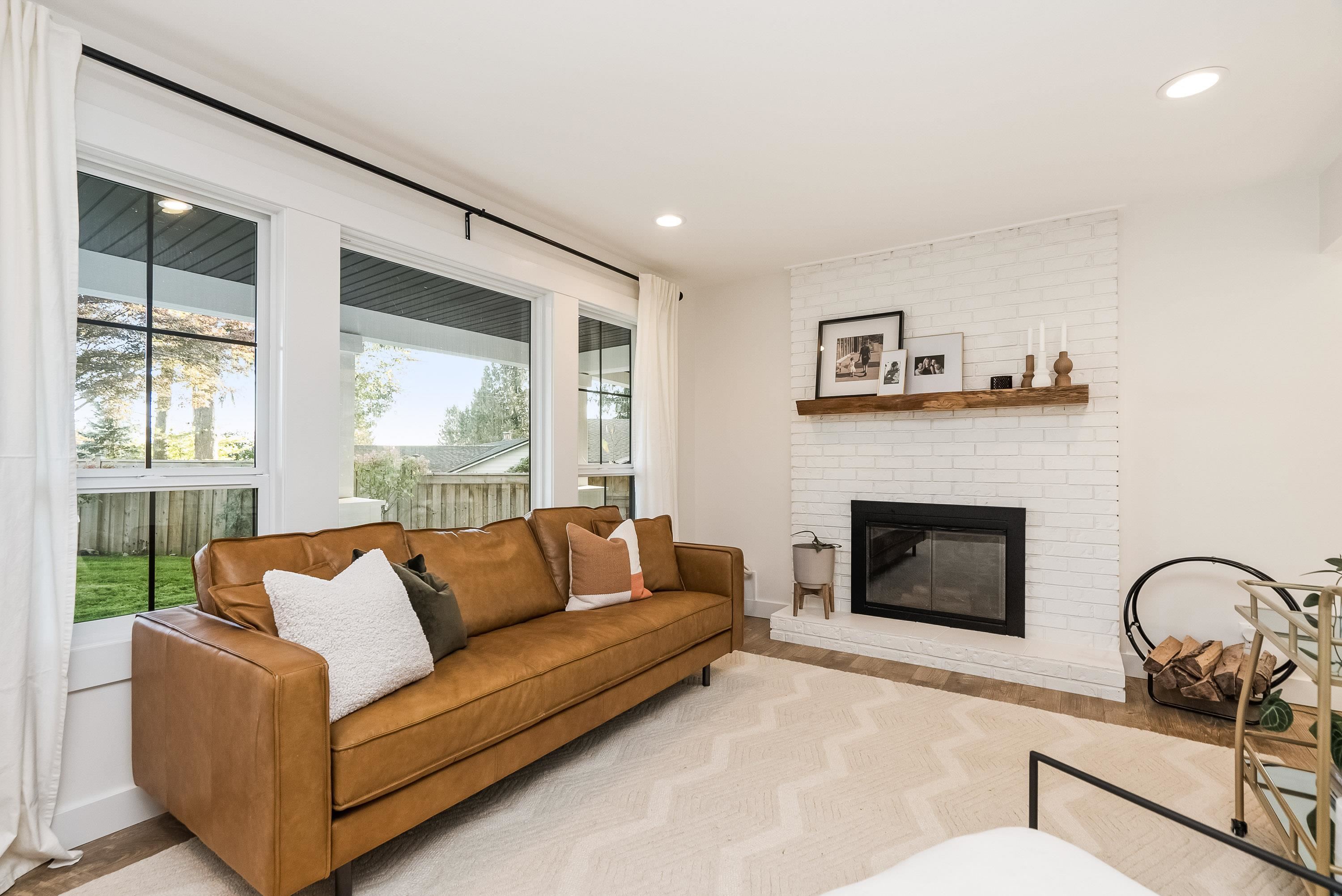 8083 EAGLE CRESCENT