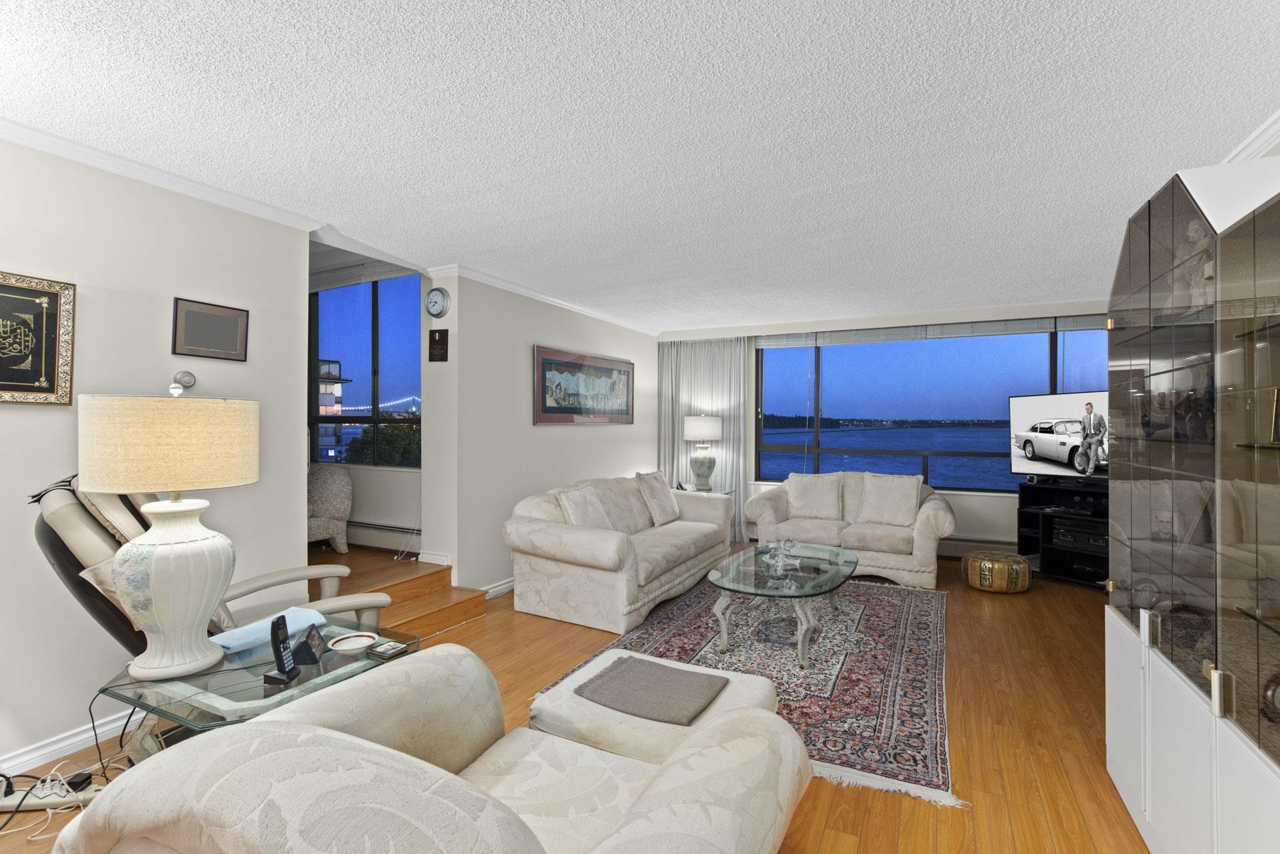 302 1930 BELLEVUE AVENUE, #302