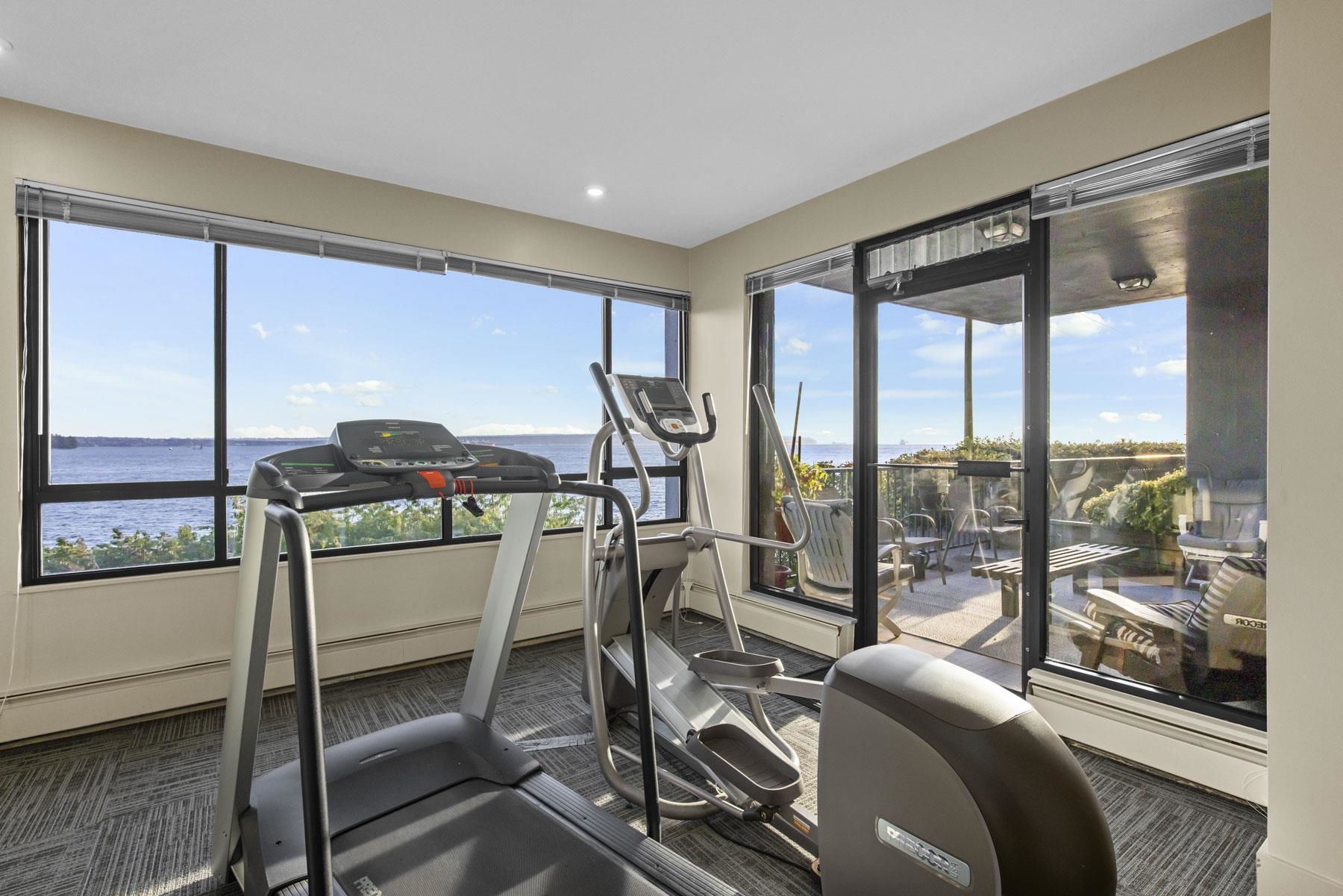 302 1930 BELLEVUE AVENUE, #302
