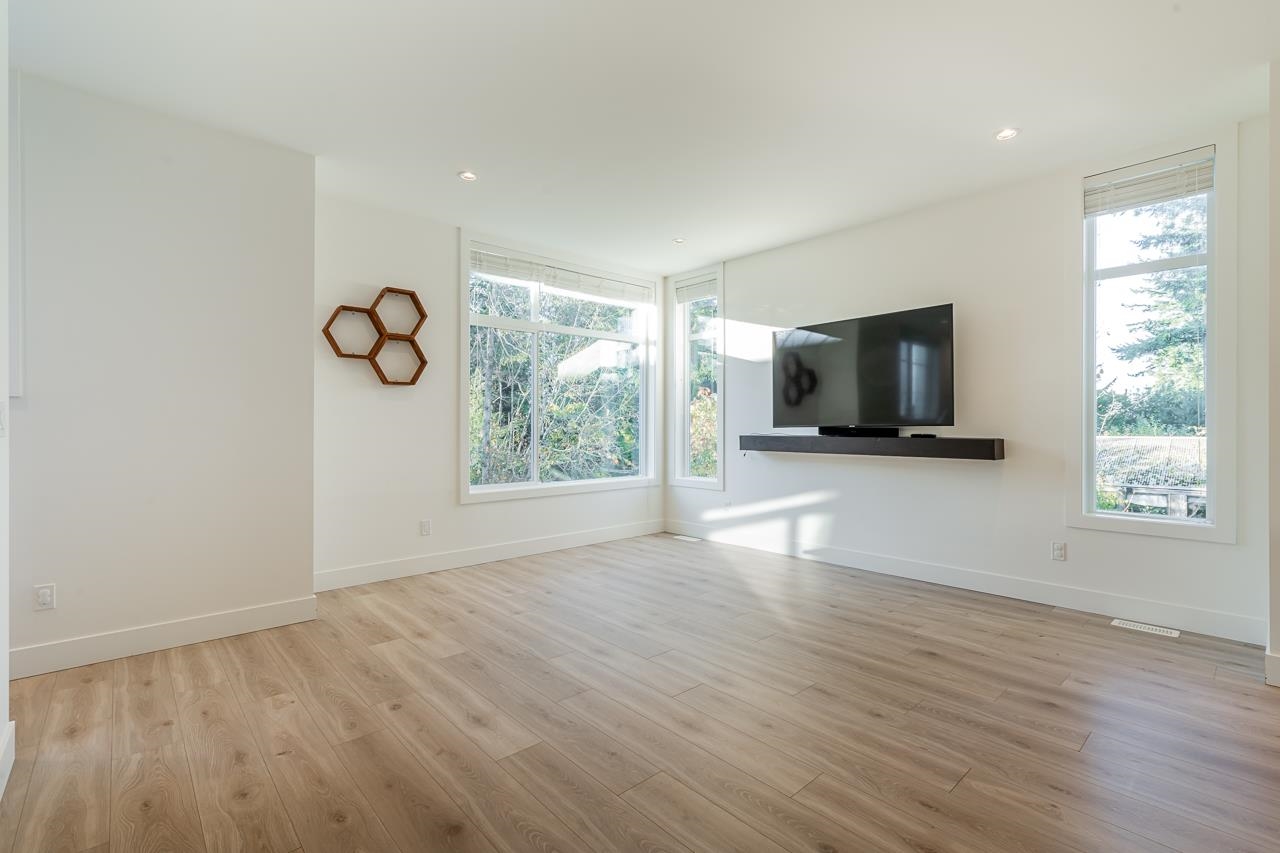8 2328 167A STREET, #8