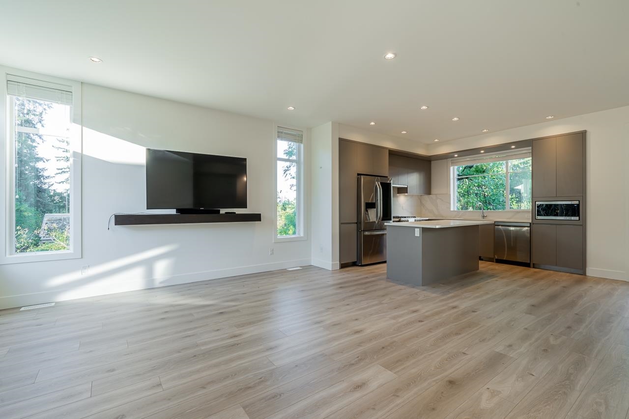 8 2328 167A STREET, #8