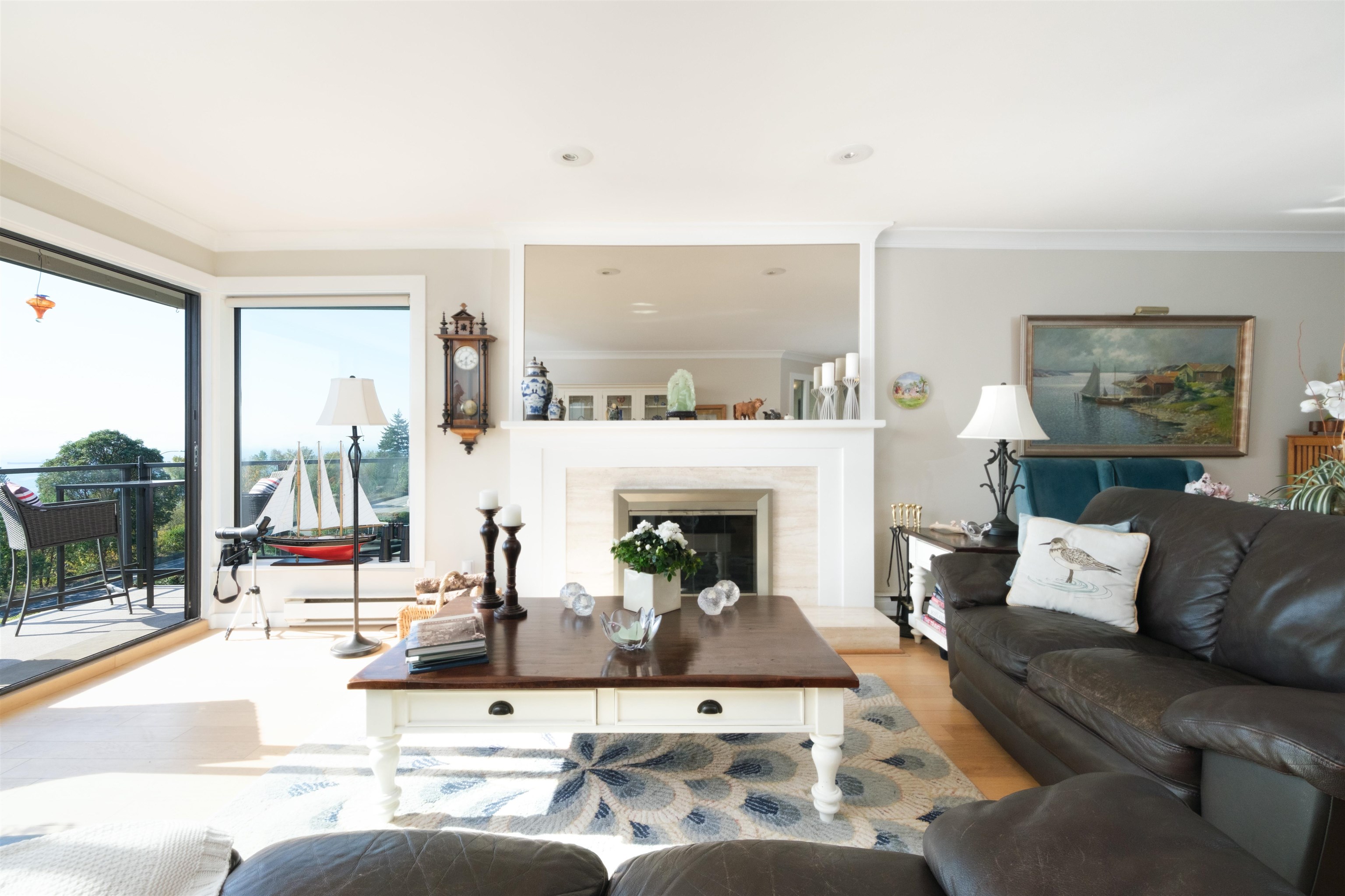 2 2206 FOLKESTONE WAY, #2