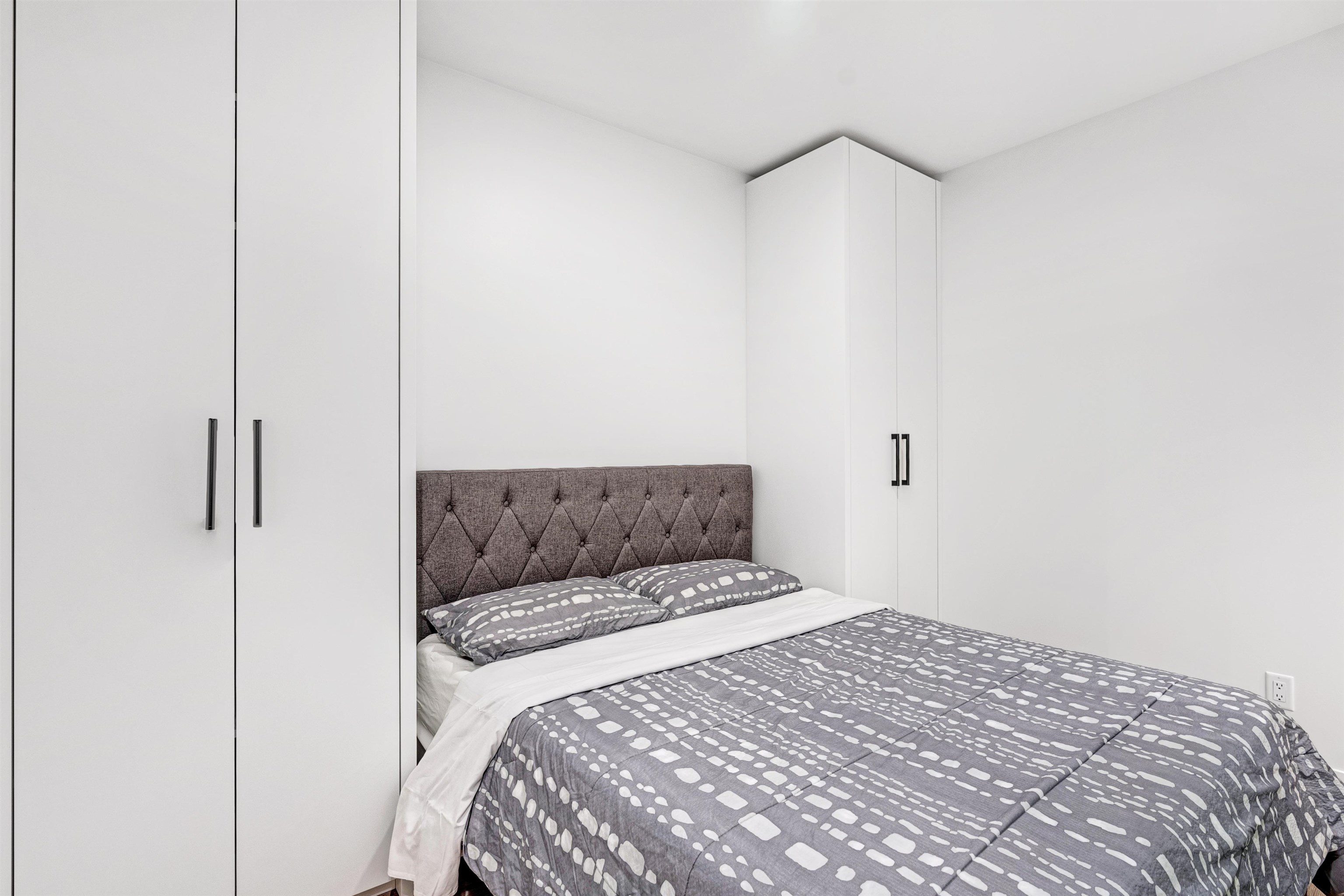2209 13428 105 AVENUE, #2209