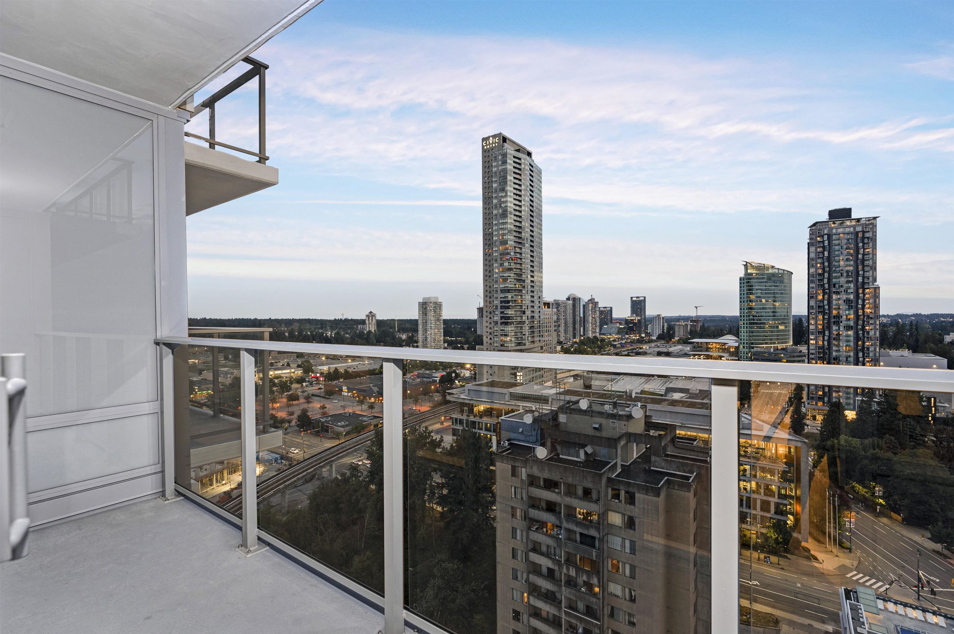 2209 13428 105 AVENUE, #2209