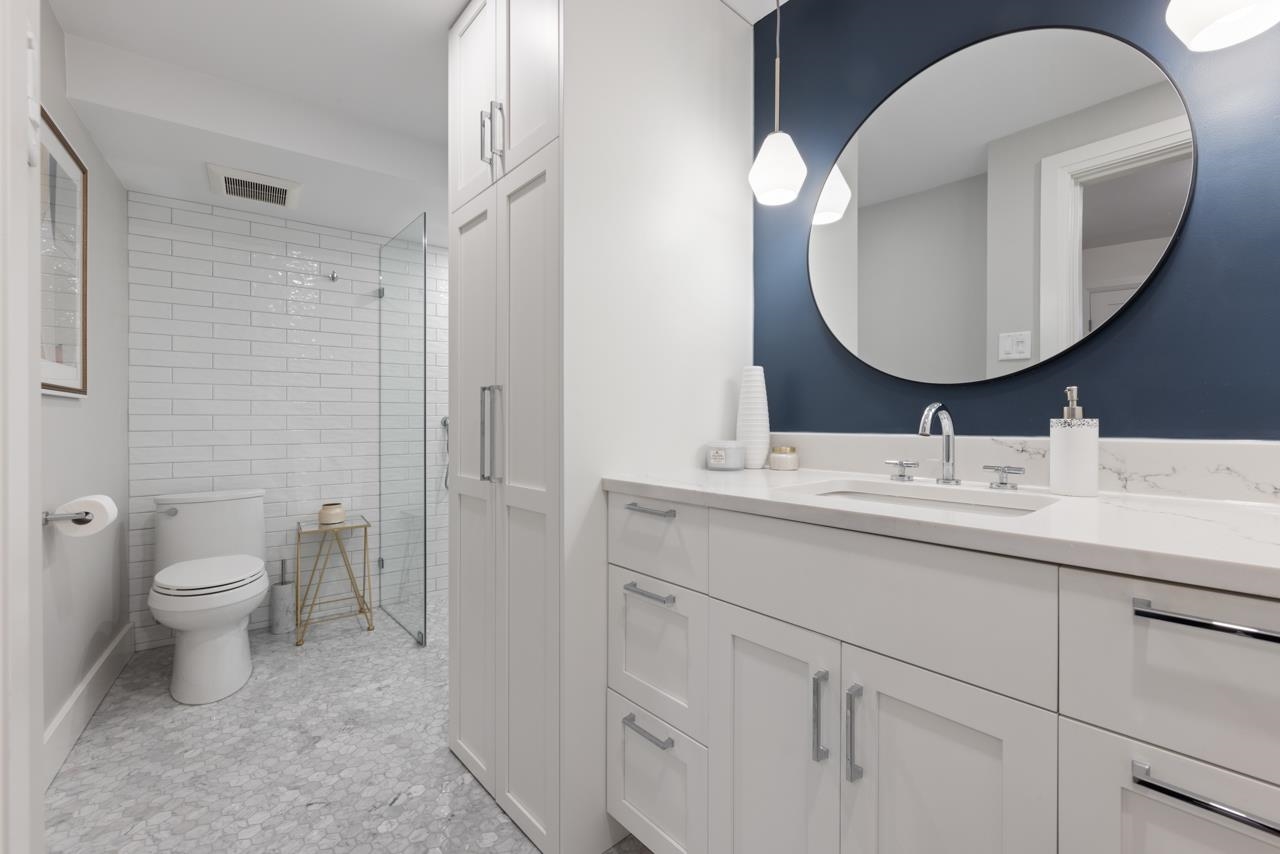 605 2135 ARGYLE AVENUE, #605