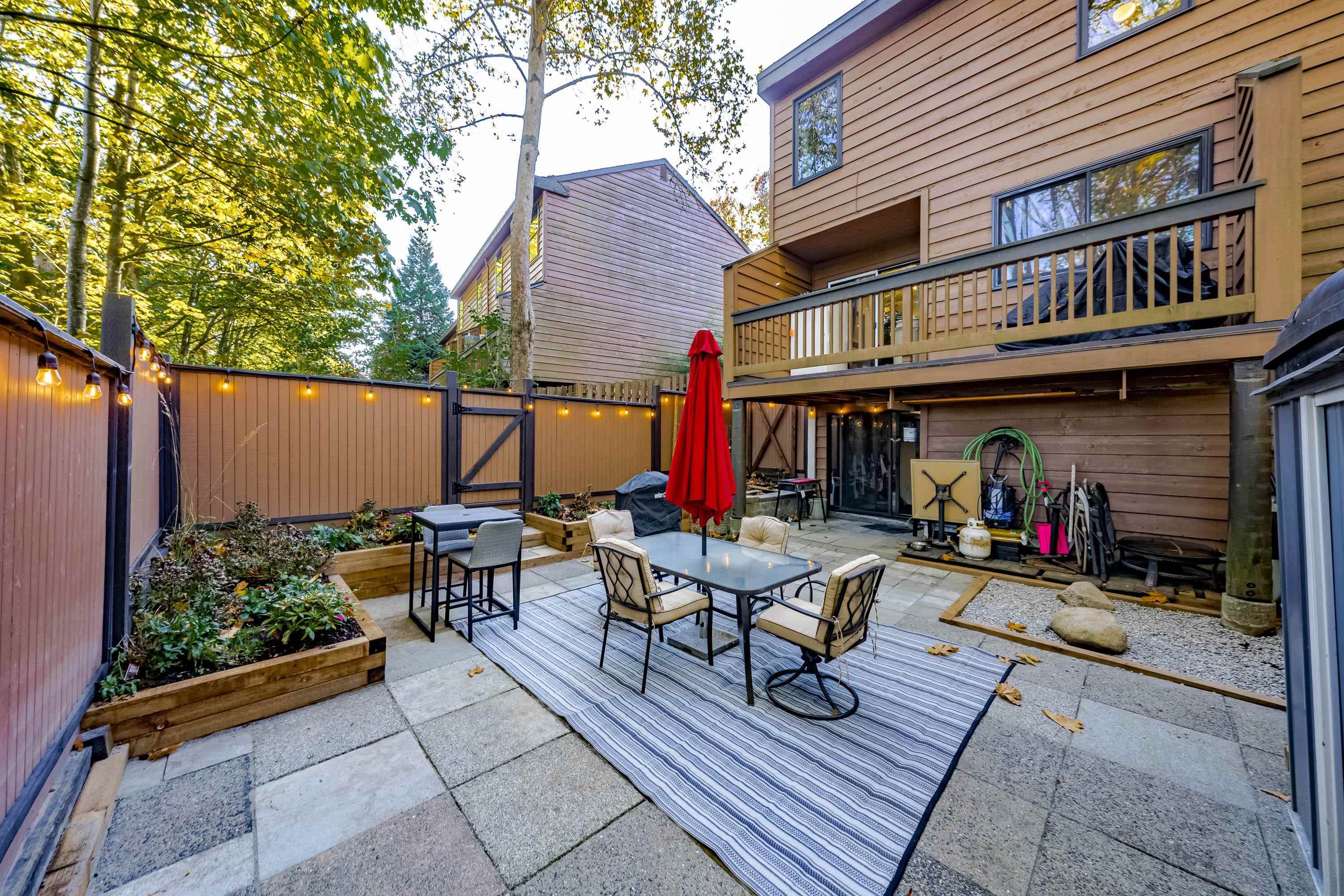 310 CORNELL WAY
