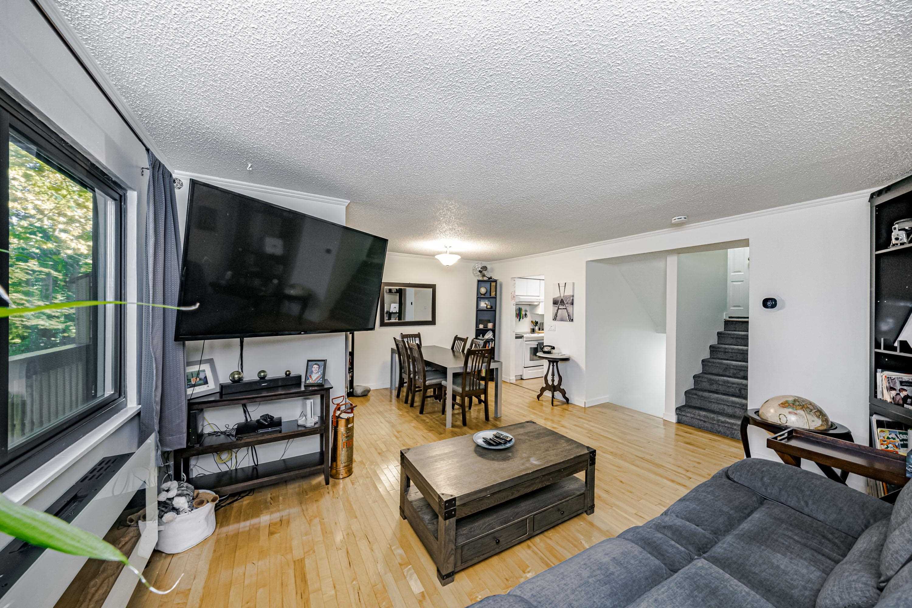 310 CORNELL WAY