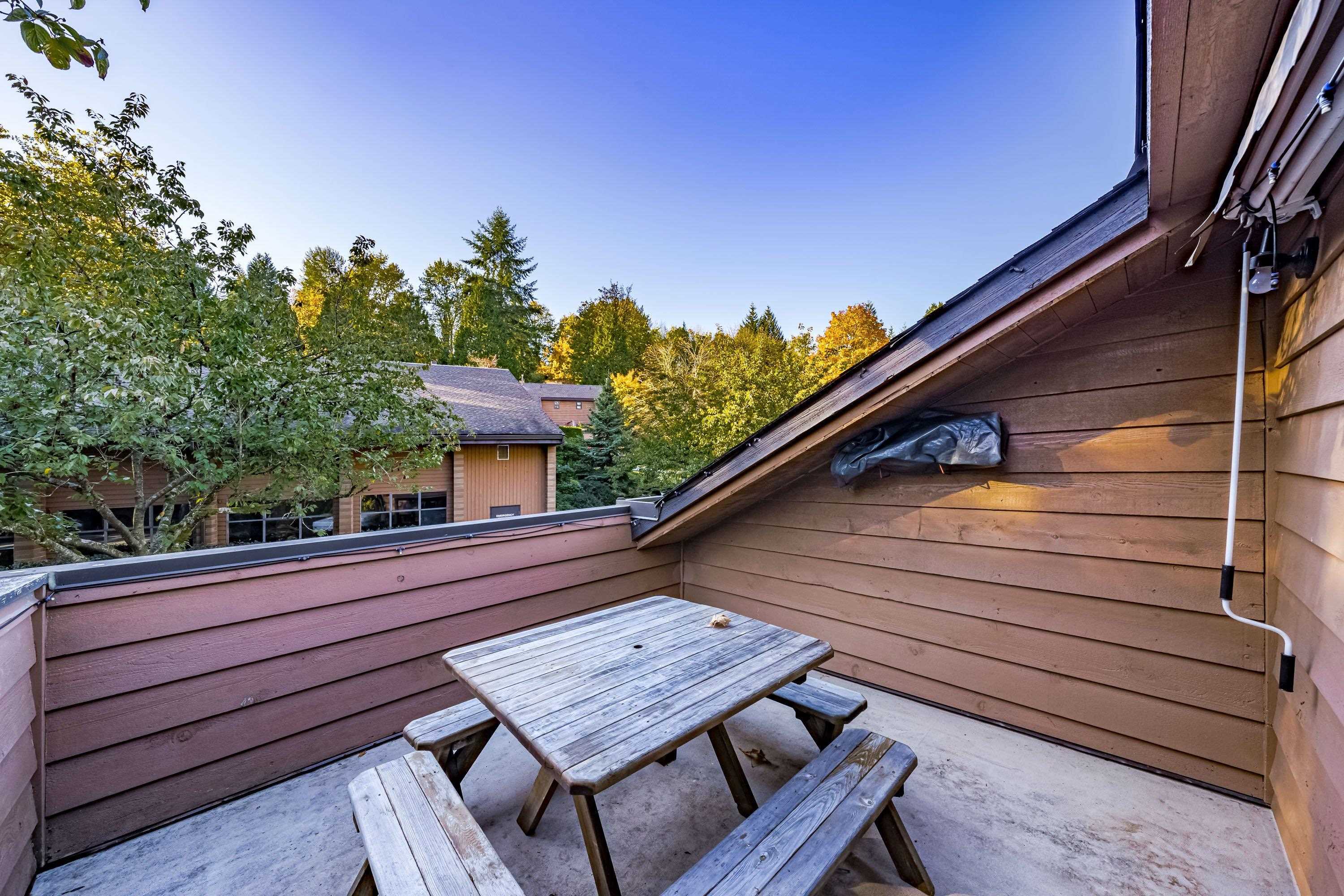 310 CORNELL WAY