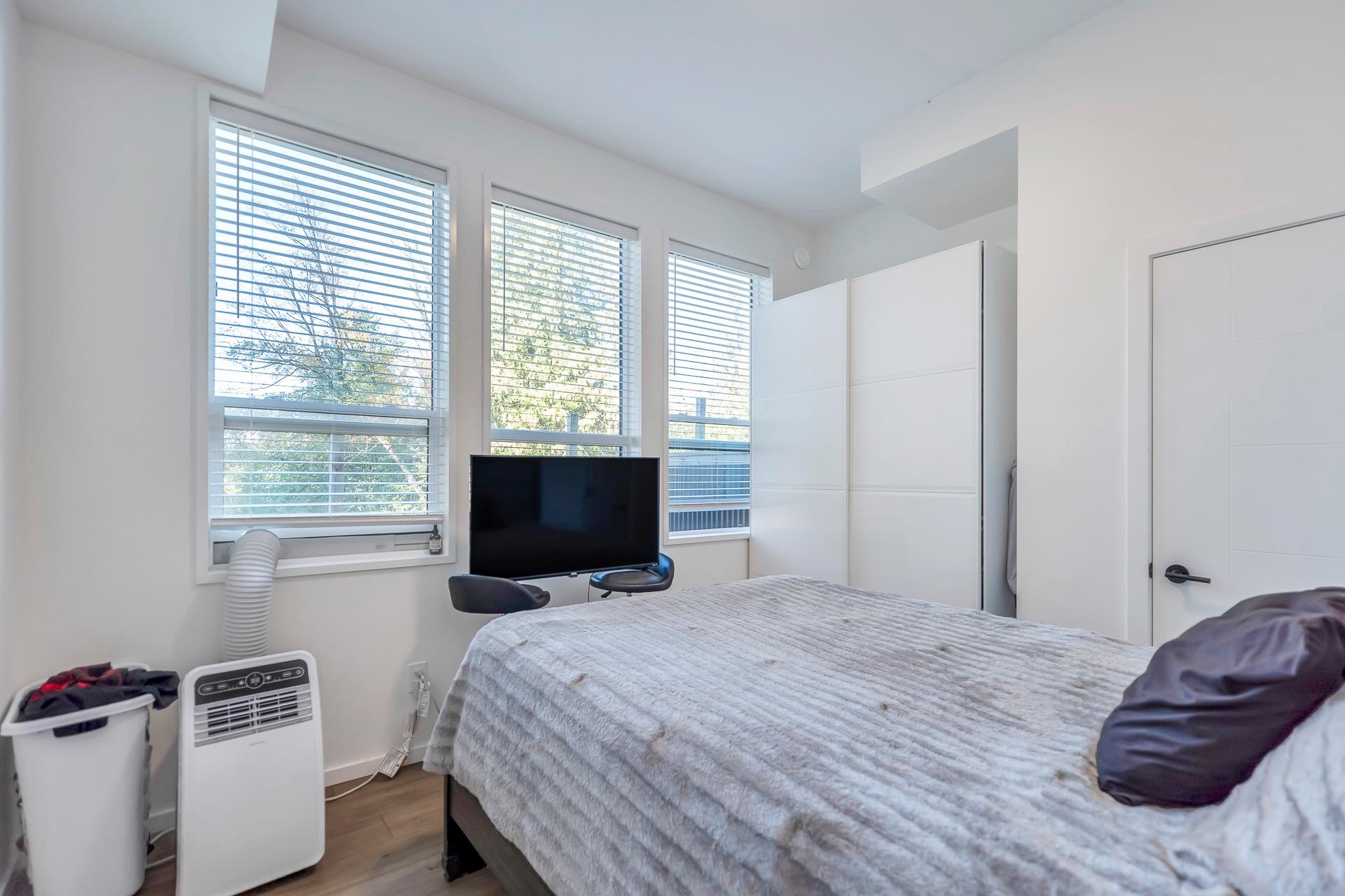 9 5988 LINDEMAN STREET, #9
