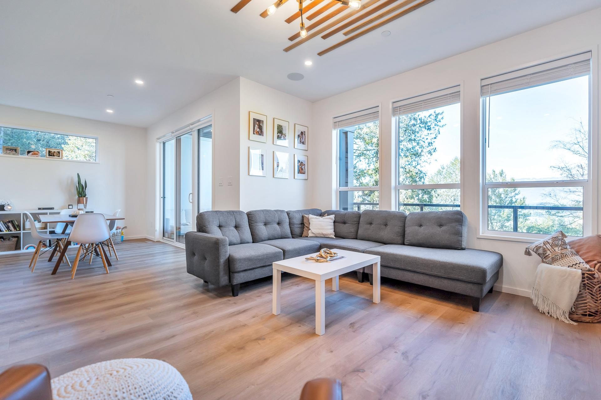 9 5988 LINDEMAN STREET, #9