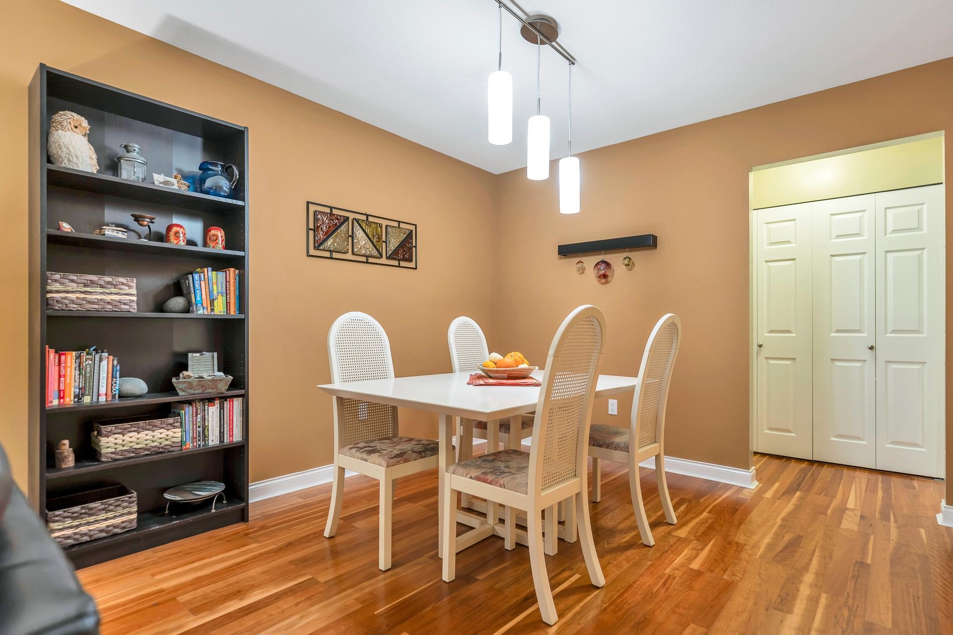 29 65 FOXWOOD DRIVE, #29