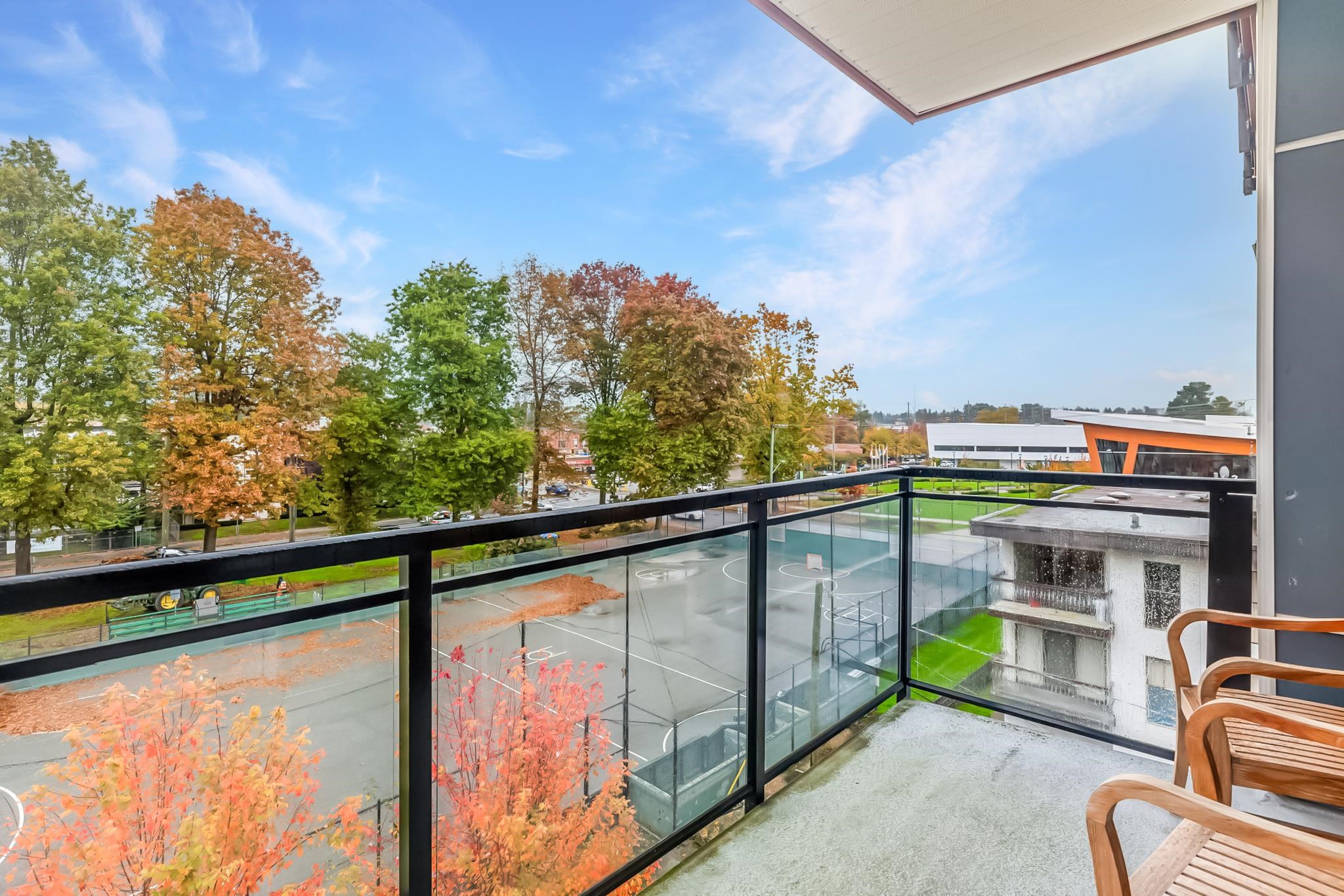 406 2229 ATKINS AVENUE, #406