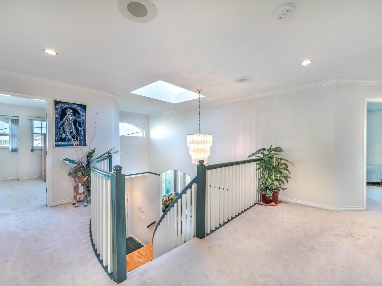1210 SALTER STREET