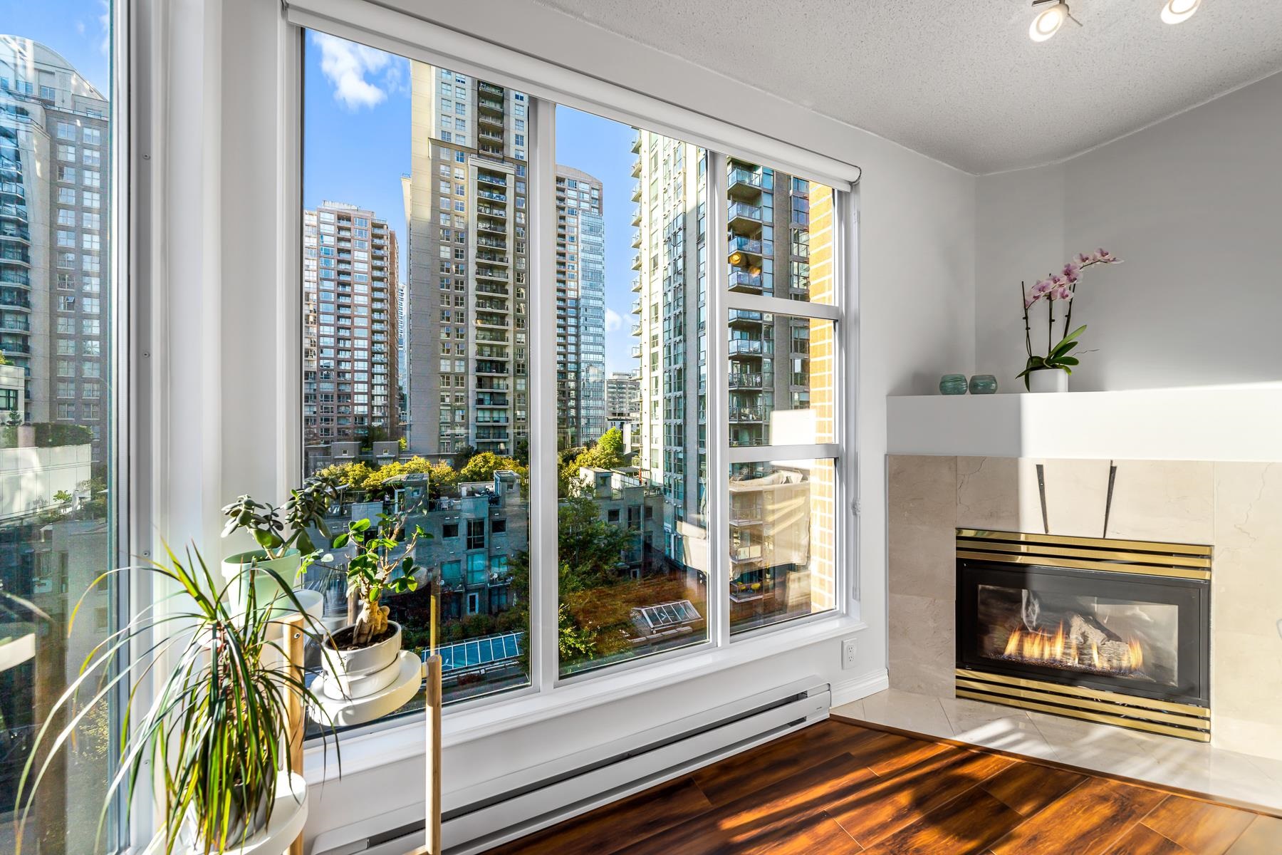 909 939 HOMER STREET, #909