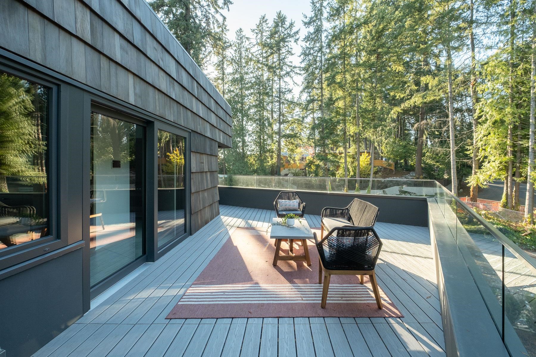 4166 ROSE CRESCENT