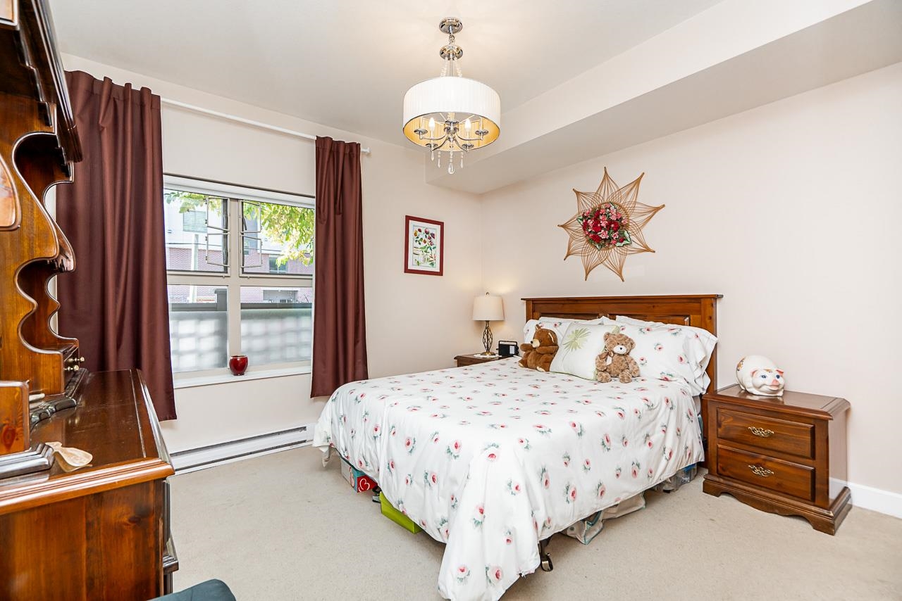 101 1988 SUFFOLK AVENUE, #101