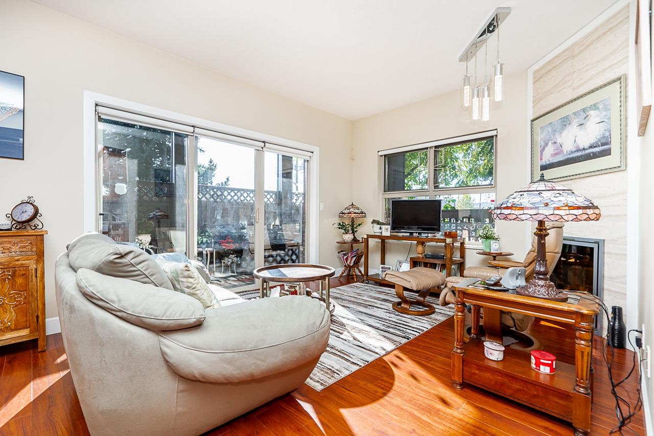 101 1988 SUFFOLK AVENUE, #101