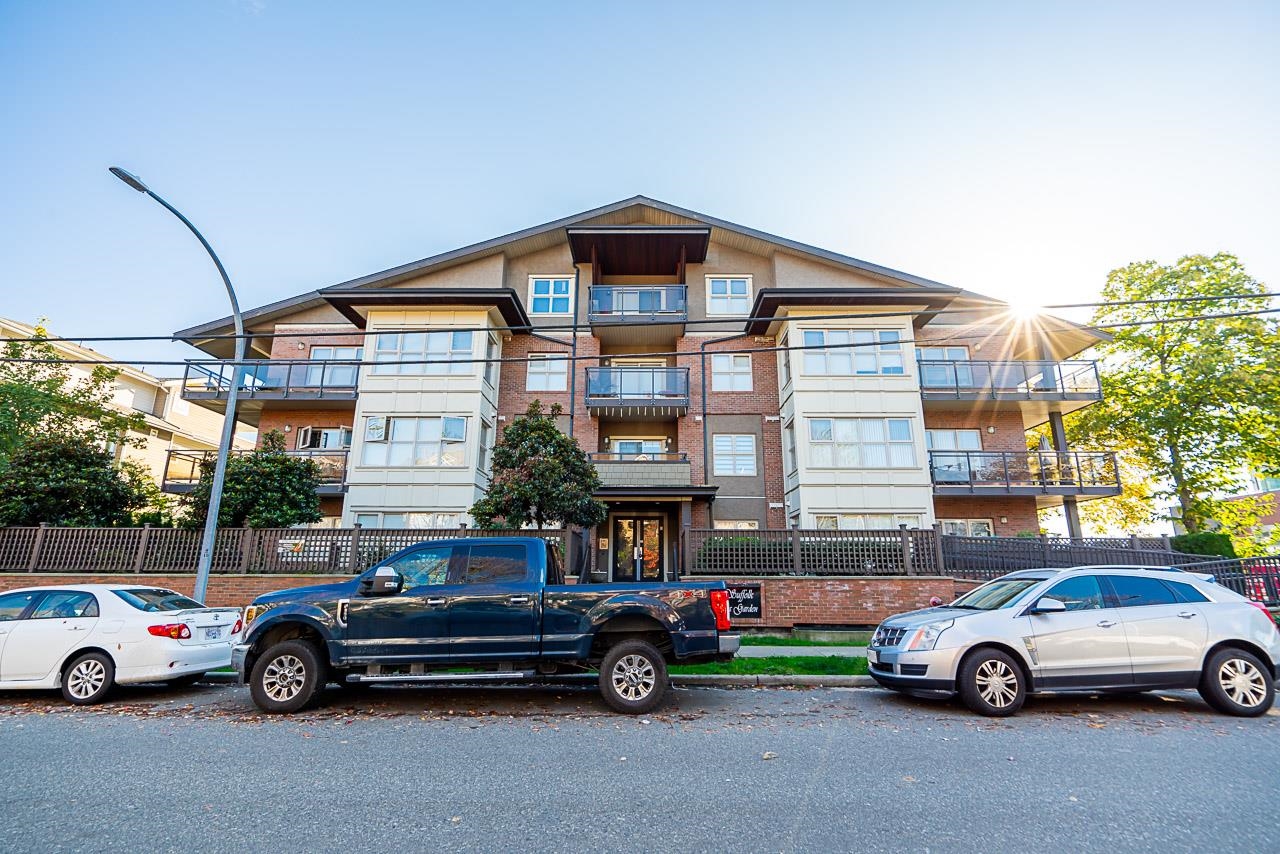 101 1988 SUFFOLK AVENUE, #101