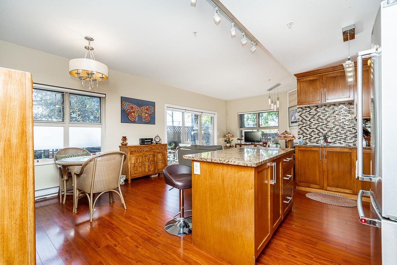 101 1988 SUFFOLK AVENUE, #101