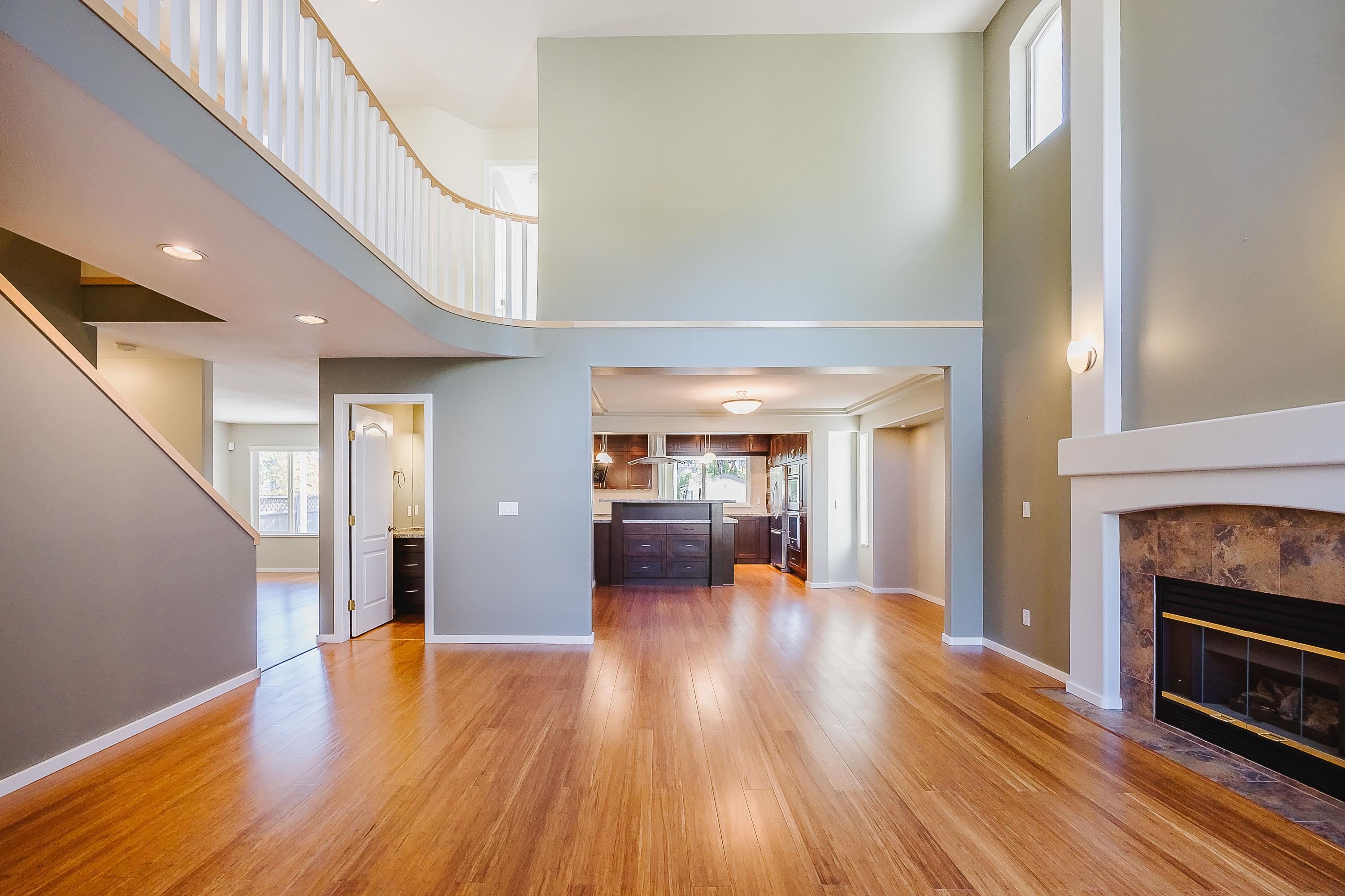 1461 RHINE CRESCENT