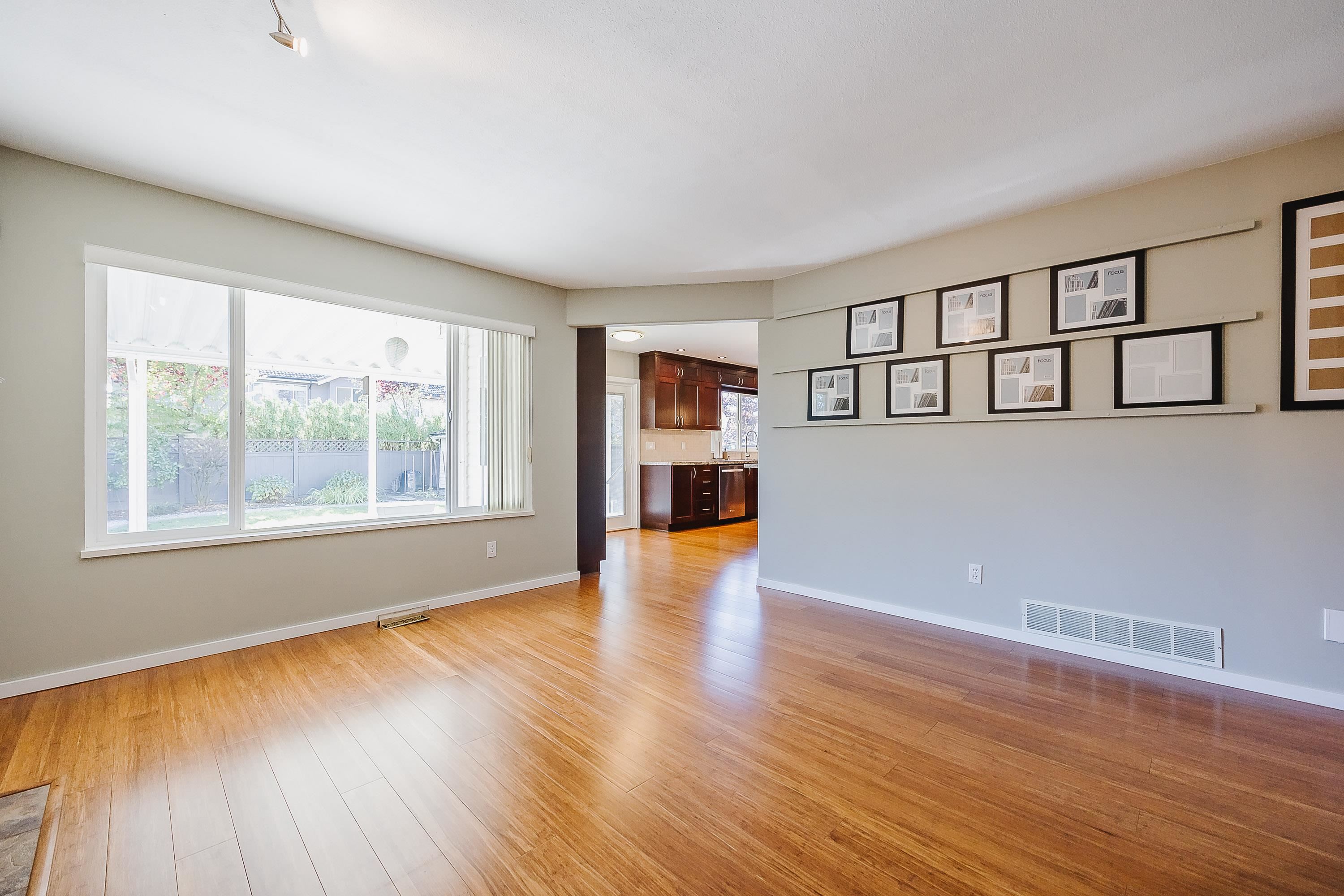 1461 RHINE CRESCENT
