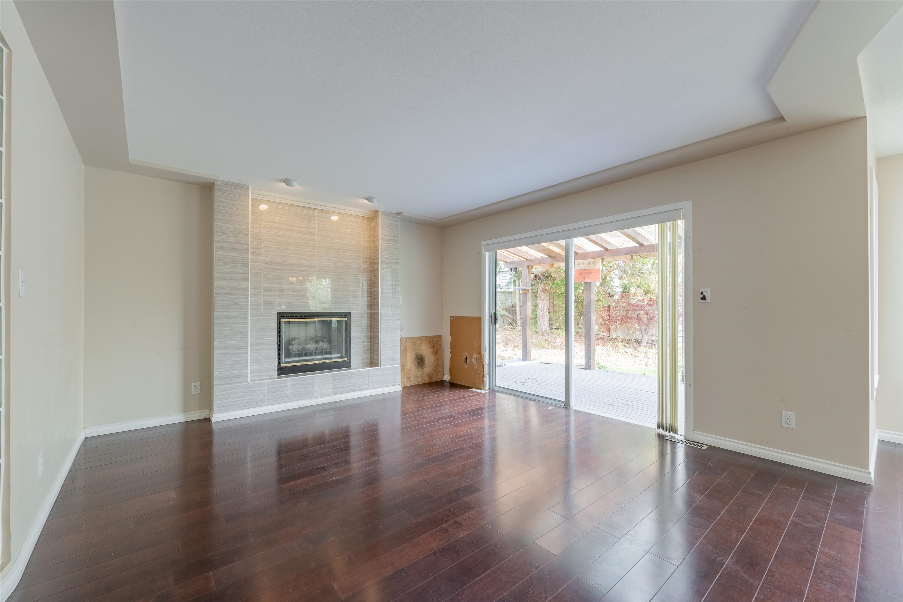 3107 AZURE COURT