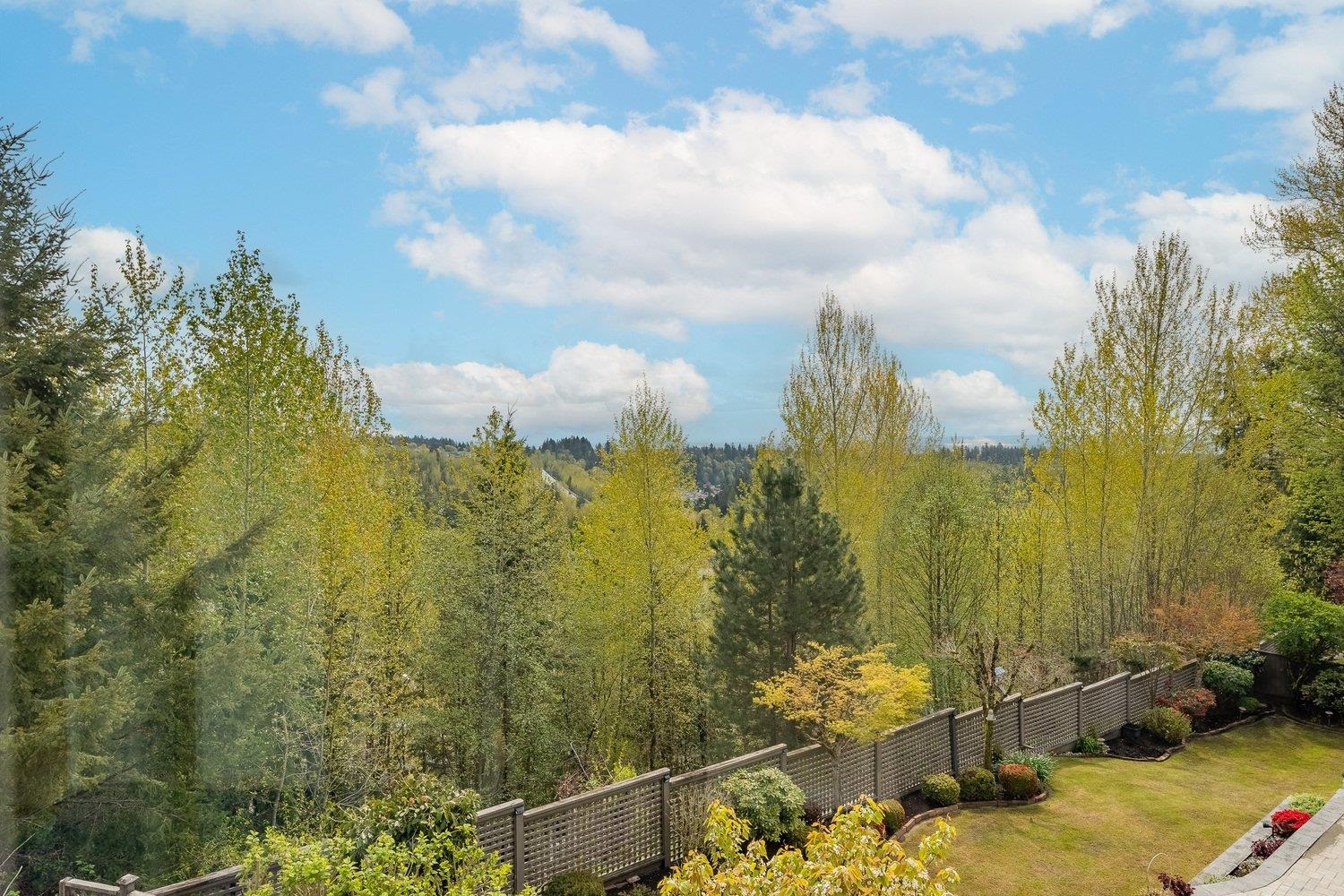 3107 AZURE COURT
