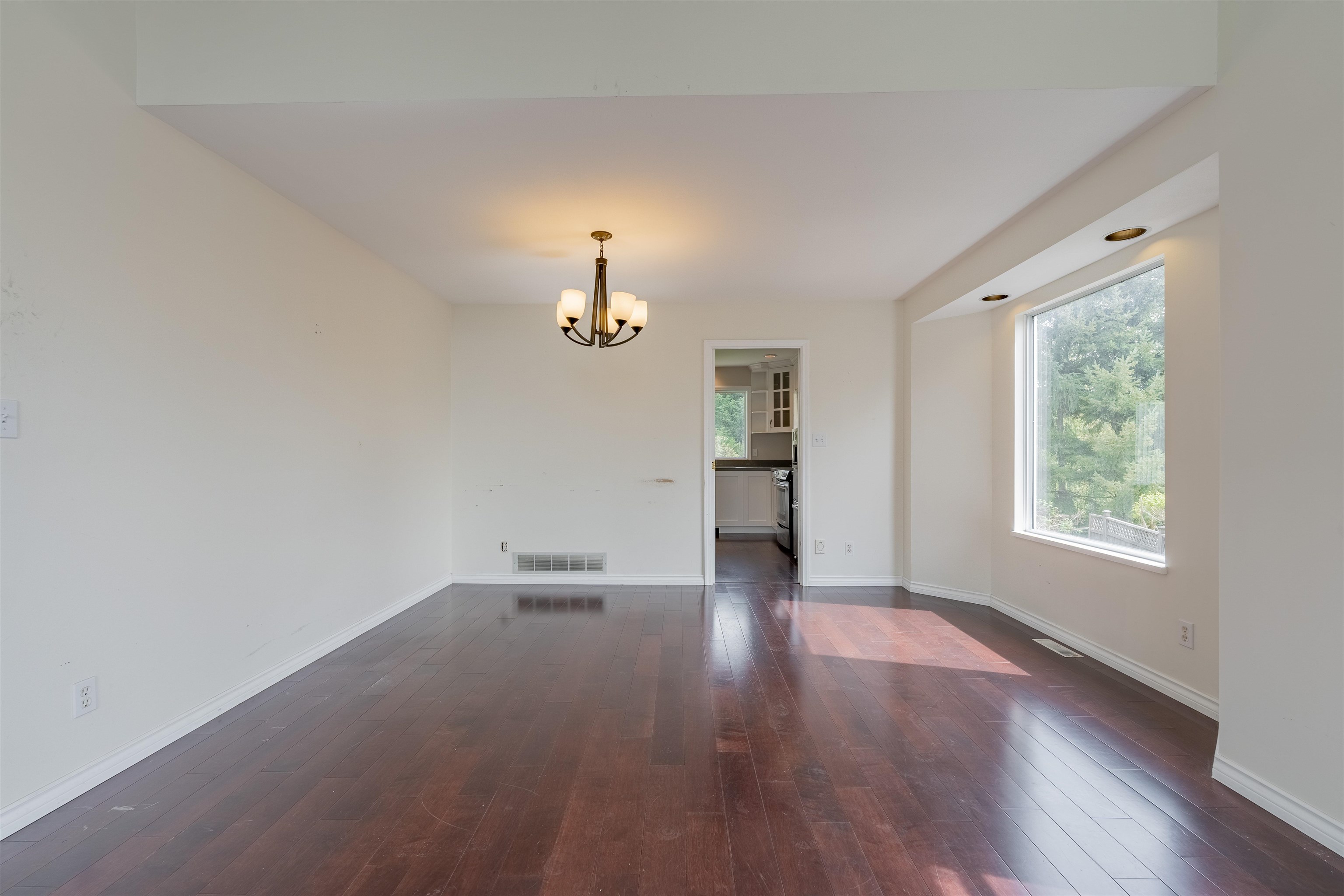 3107 AZURE COURT