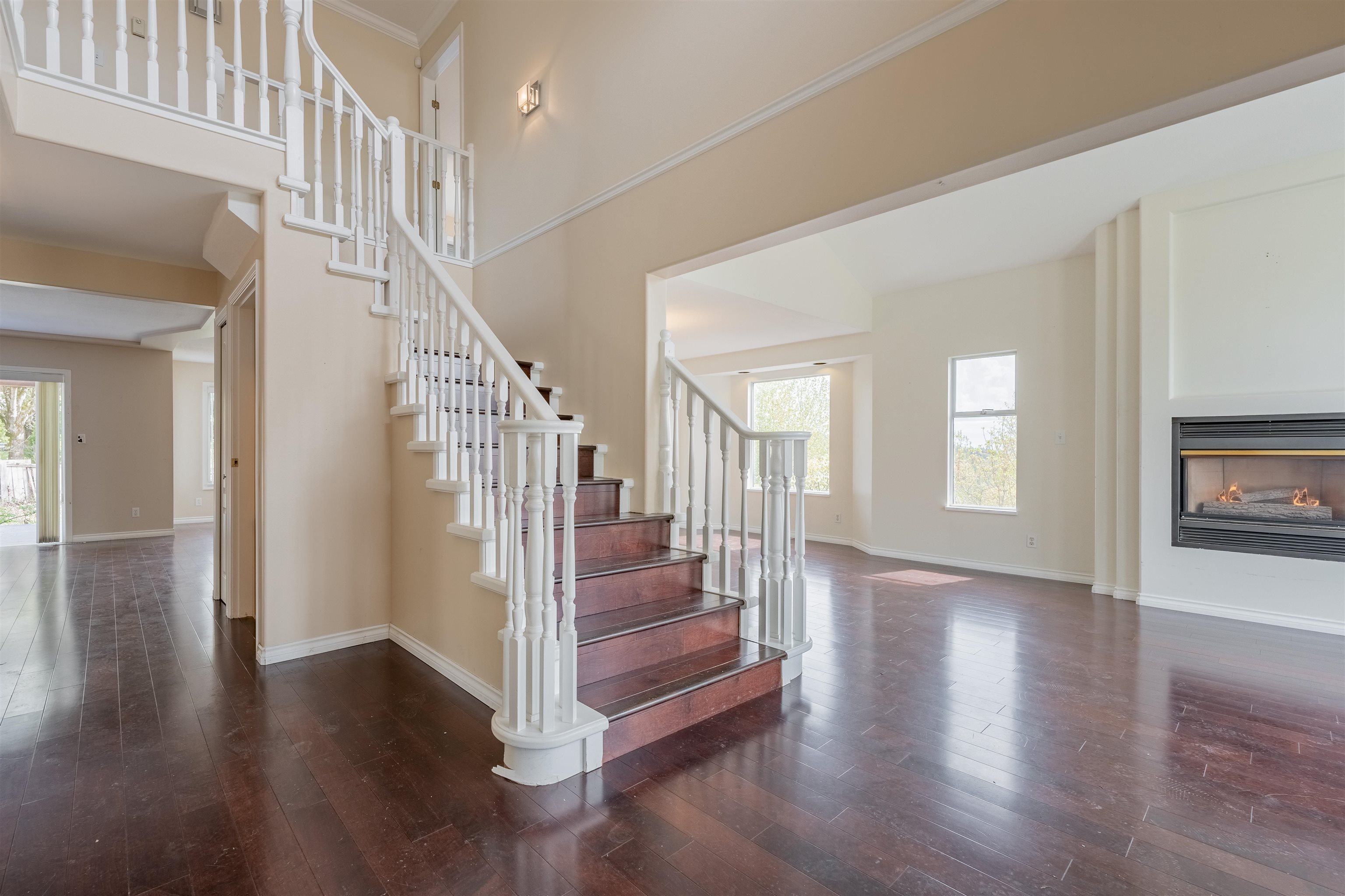 3107 AZURE COURT