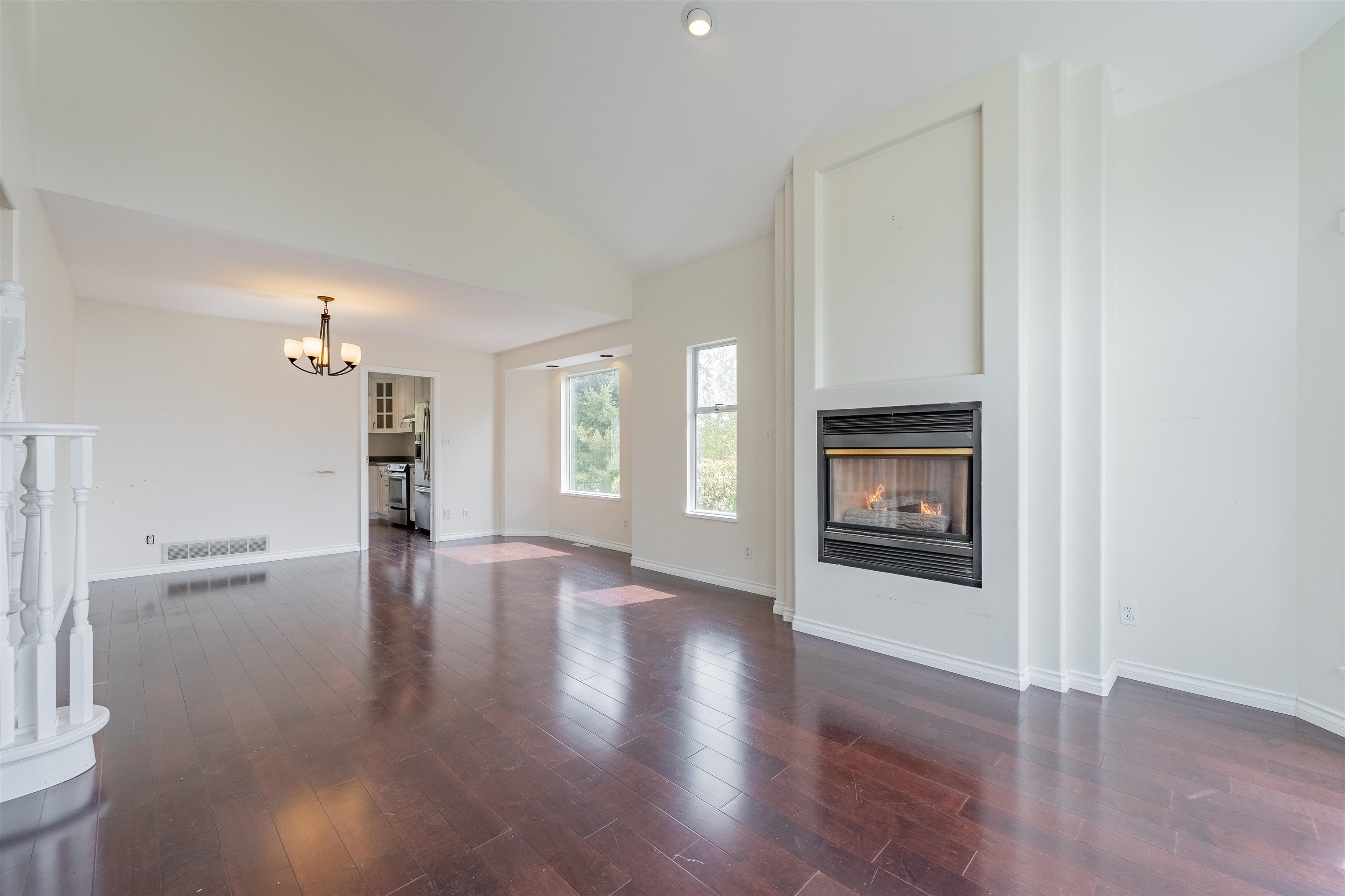 3107 AZURE COURT