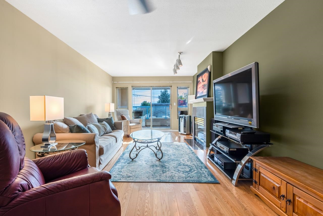 103 15176 BUENA VISTA AVENUE, #103