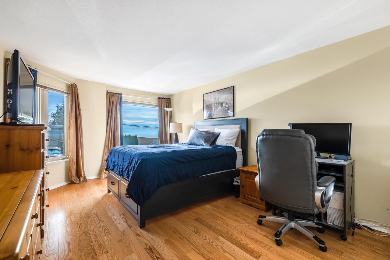 103 15176 BUENA VISTA AVENUE, #103