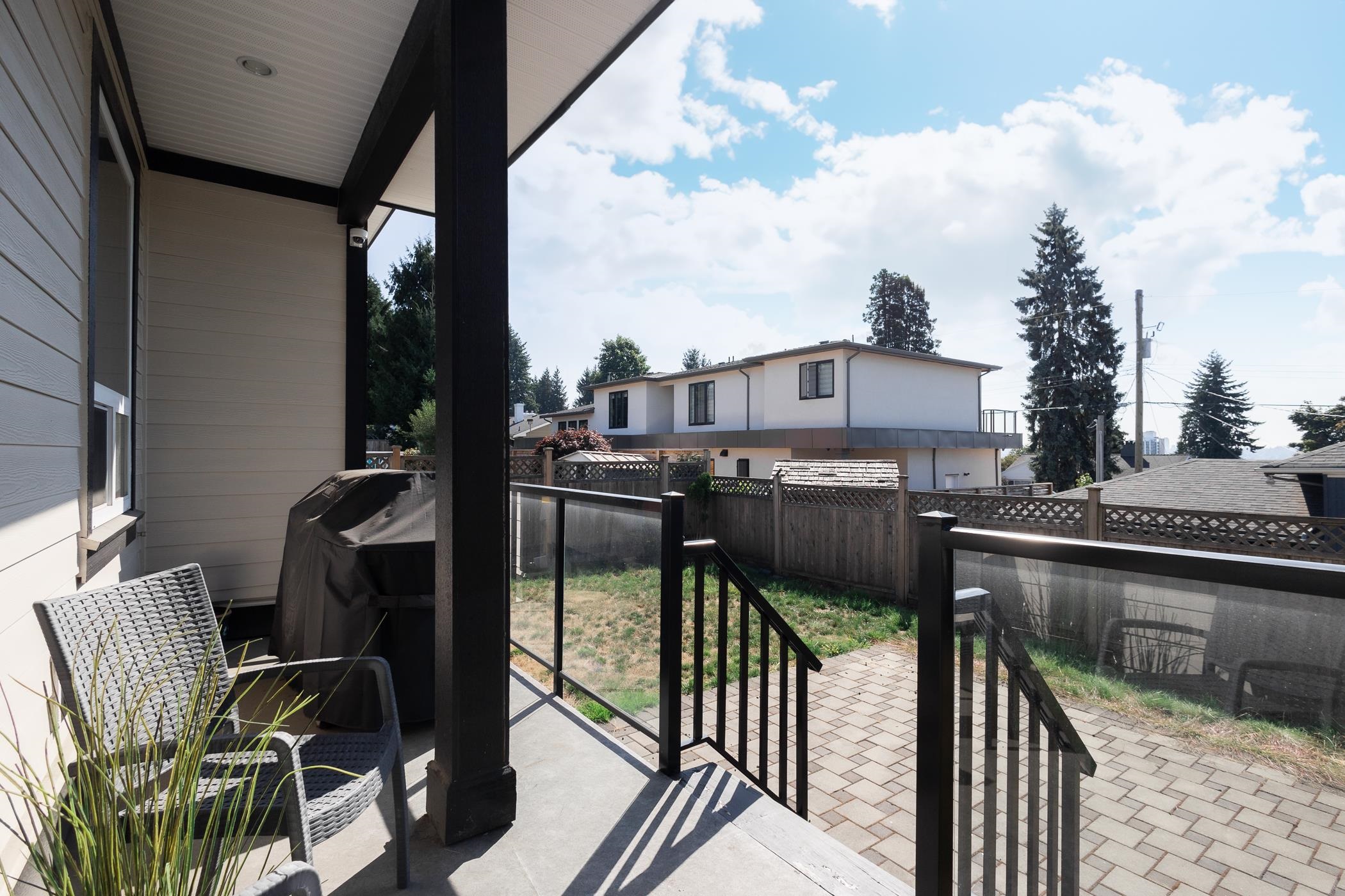 812 SHAW AVENUE
