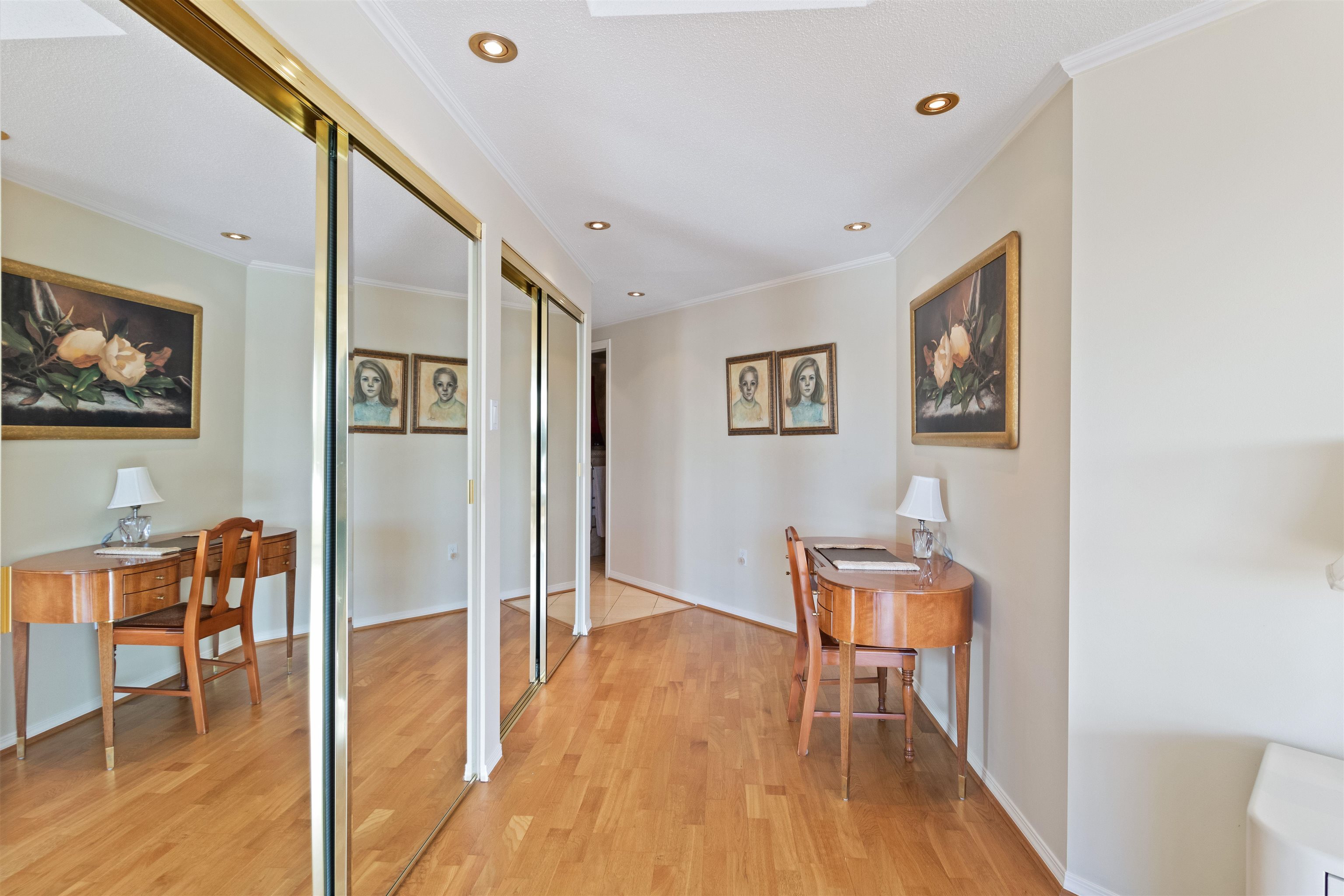 2001 1235 QUAYSIDE DRIVE, #2001