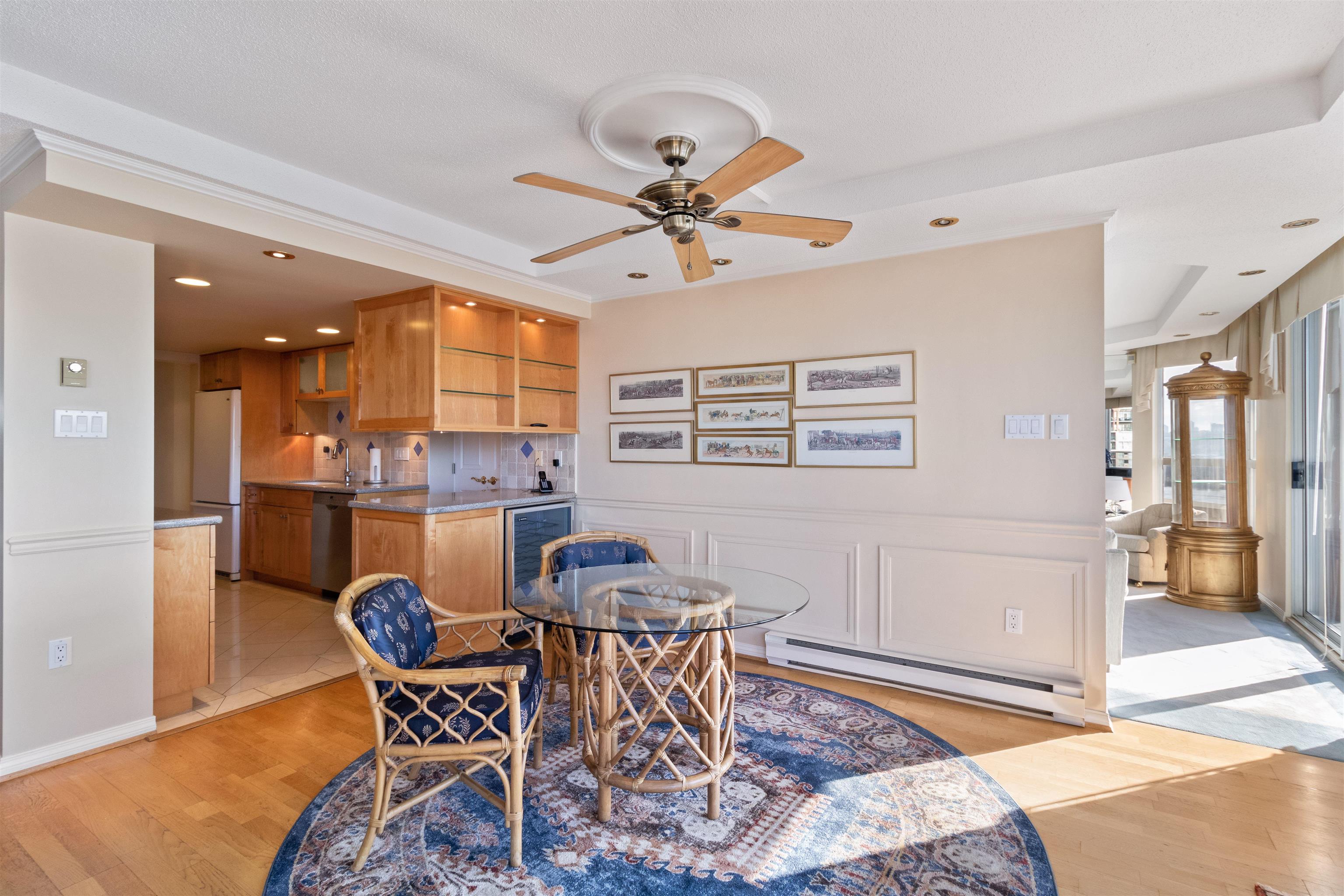 2001 1235 QUAYSIDE DRIVE, #2001