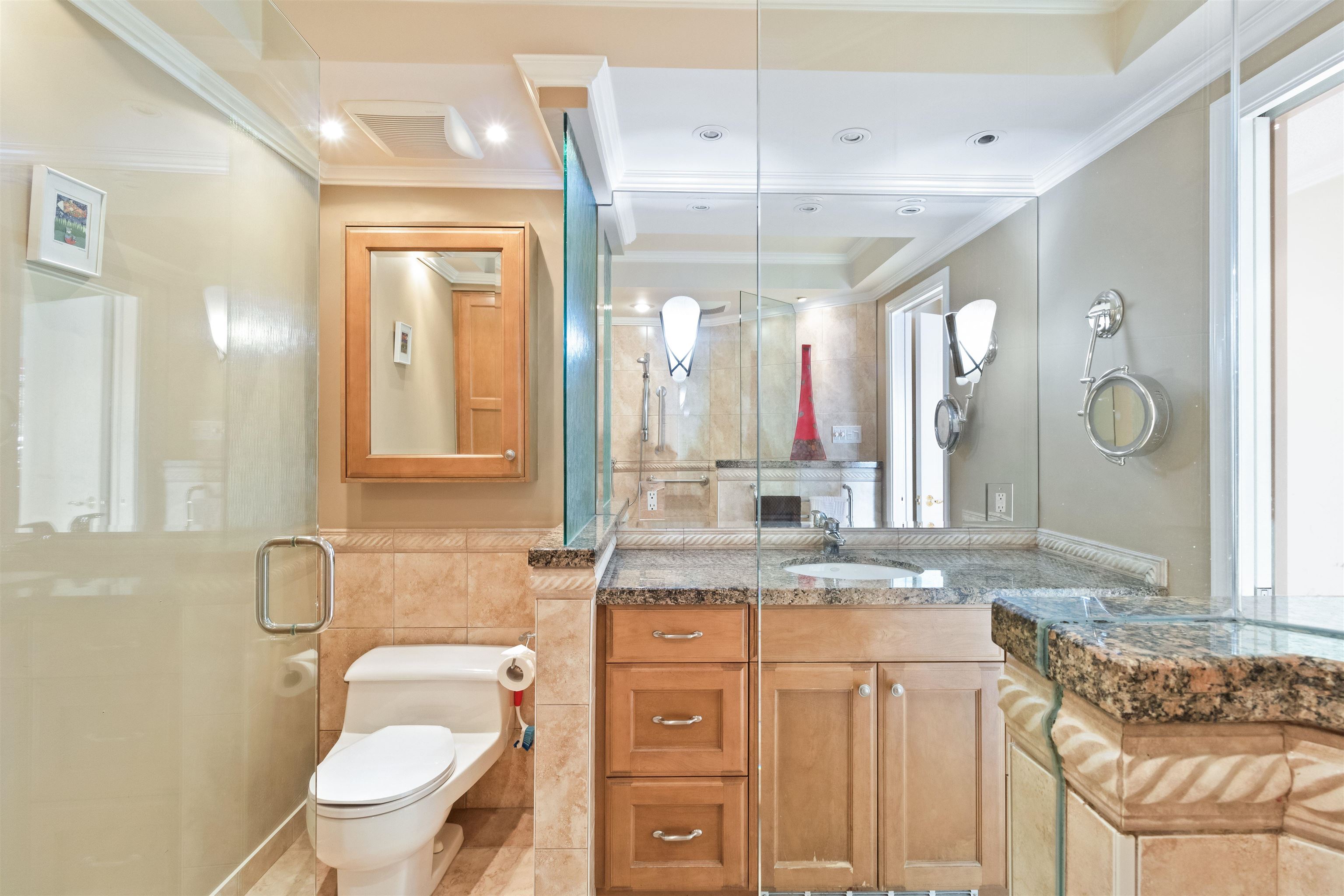 2001 1235 QUAYSIDE DRIVE, #2001