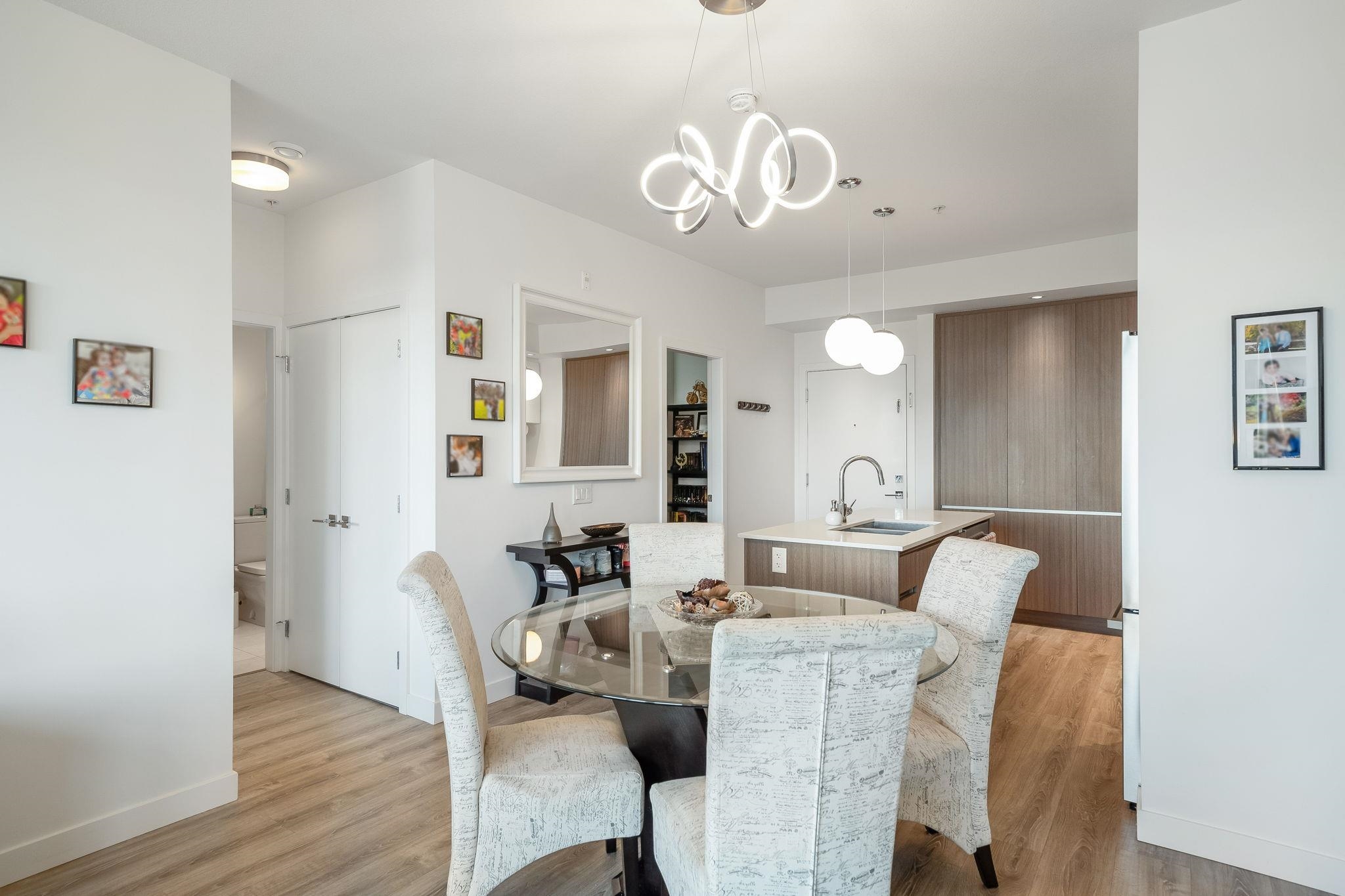 506 516 FOSTER AVENUE, #506