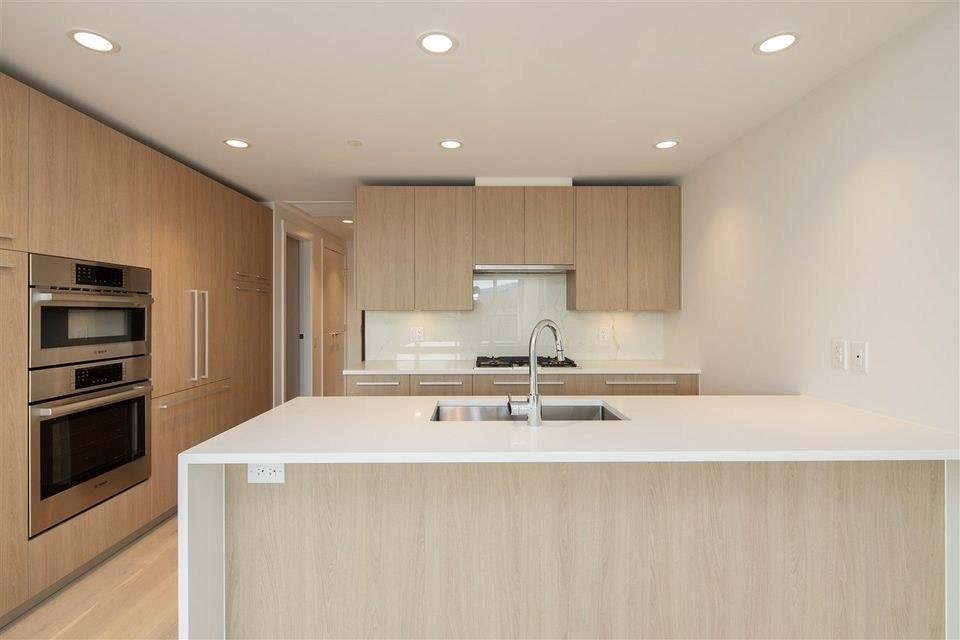 1006 1210 E 27TH STREET, #1006